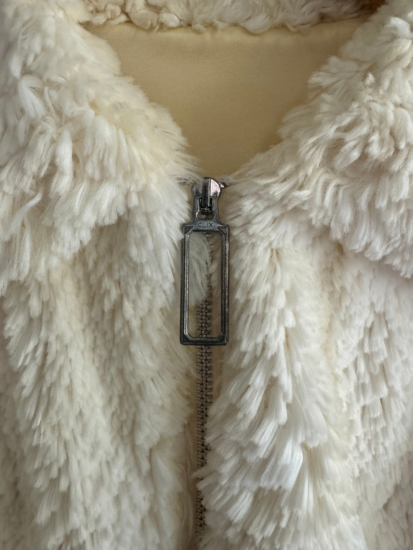1970s White Cropped Faux Fur Jacket w/ Mutton Sleeves- M/L