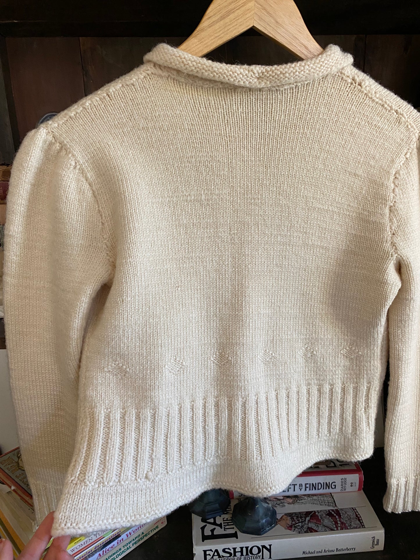 1930s/40s Creme Cropped Knit Cardigan- M
