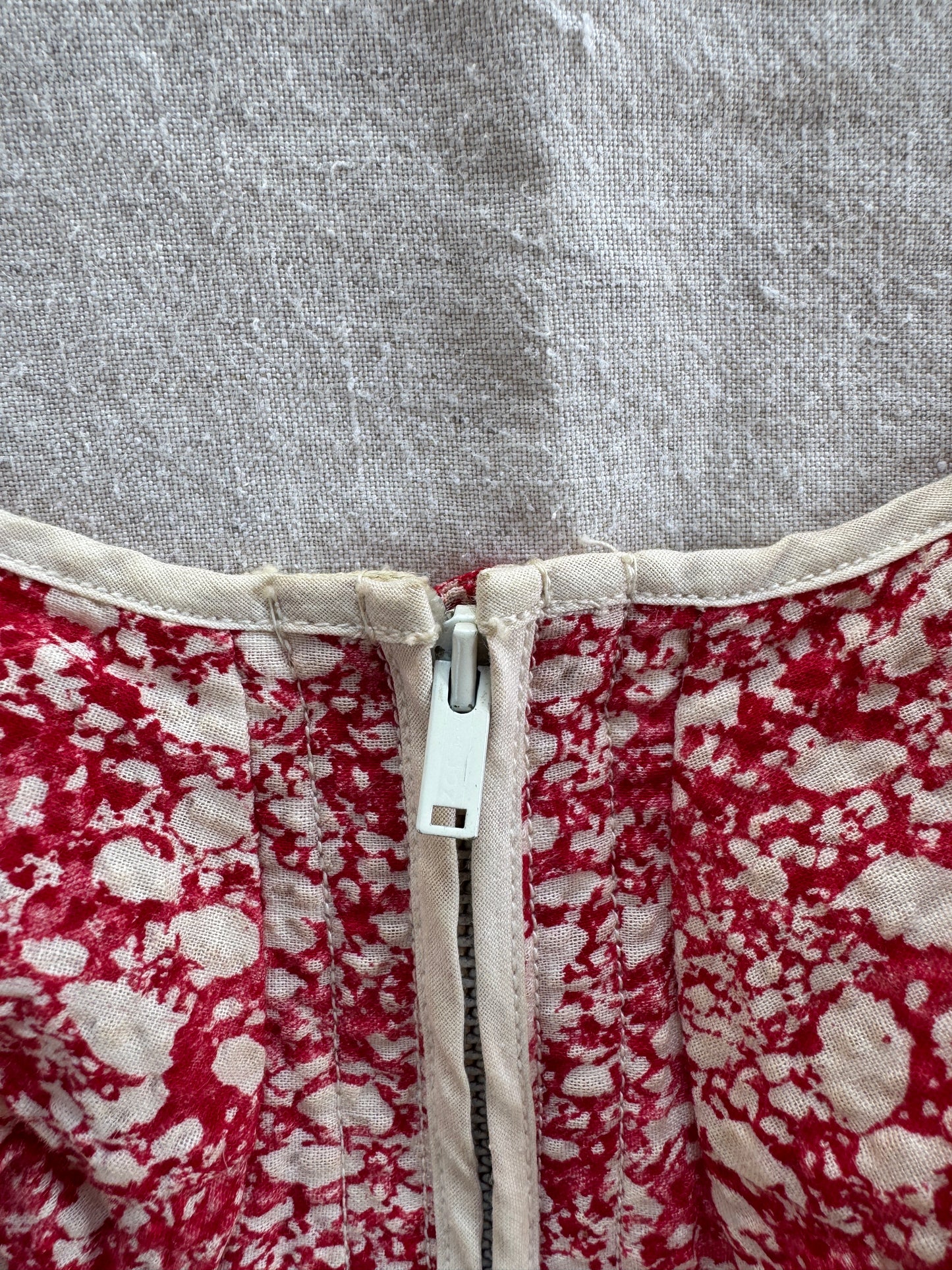 1940s Spongeware Novelty Zipper Front Corset- S