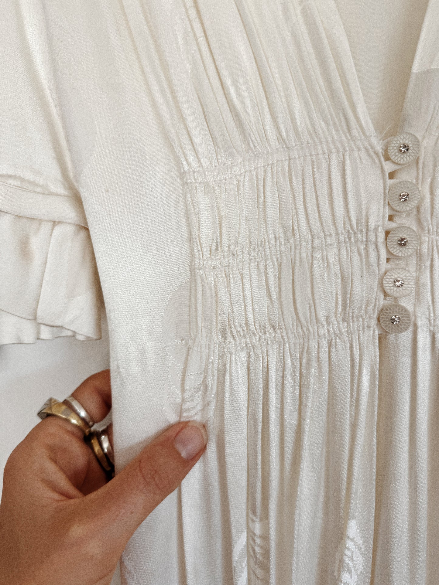 1930s/40s Pure White Abstract Rayon Jacquard Peignoir w/ Rhinestone Buttons- XS/S