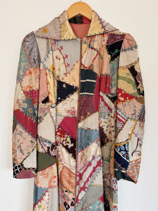 1930s Incredible Pink Crazy Quilt Embroidered Dressing Gown w/ Bell Zipper- S-S/M
