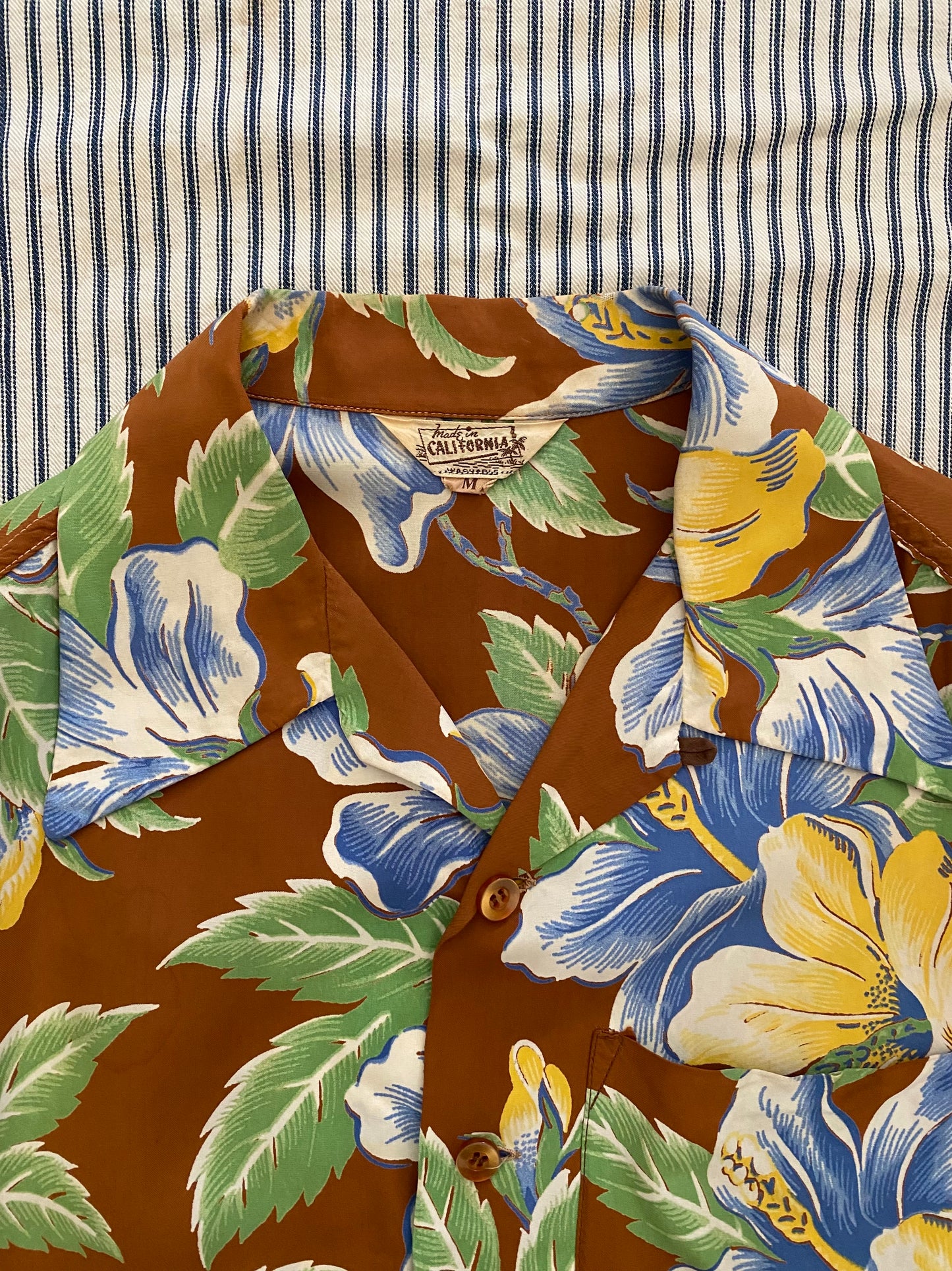1940s Brown Cold Rayon Hawaiian Shirt- M-L