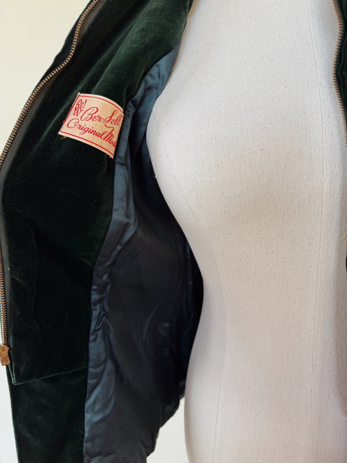 1940s Unique Emerald Green Velvet Jacket- S