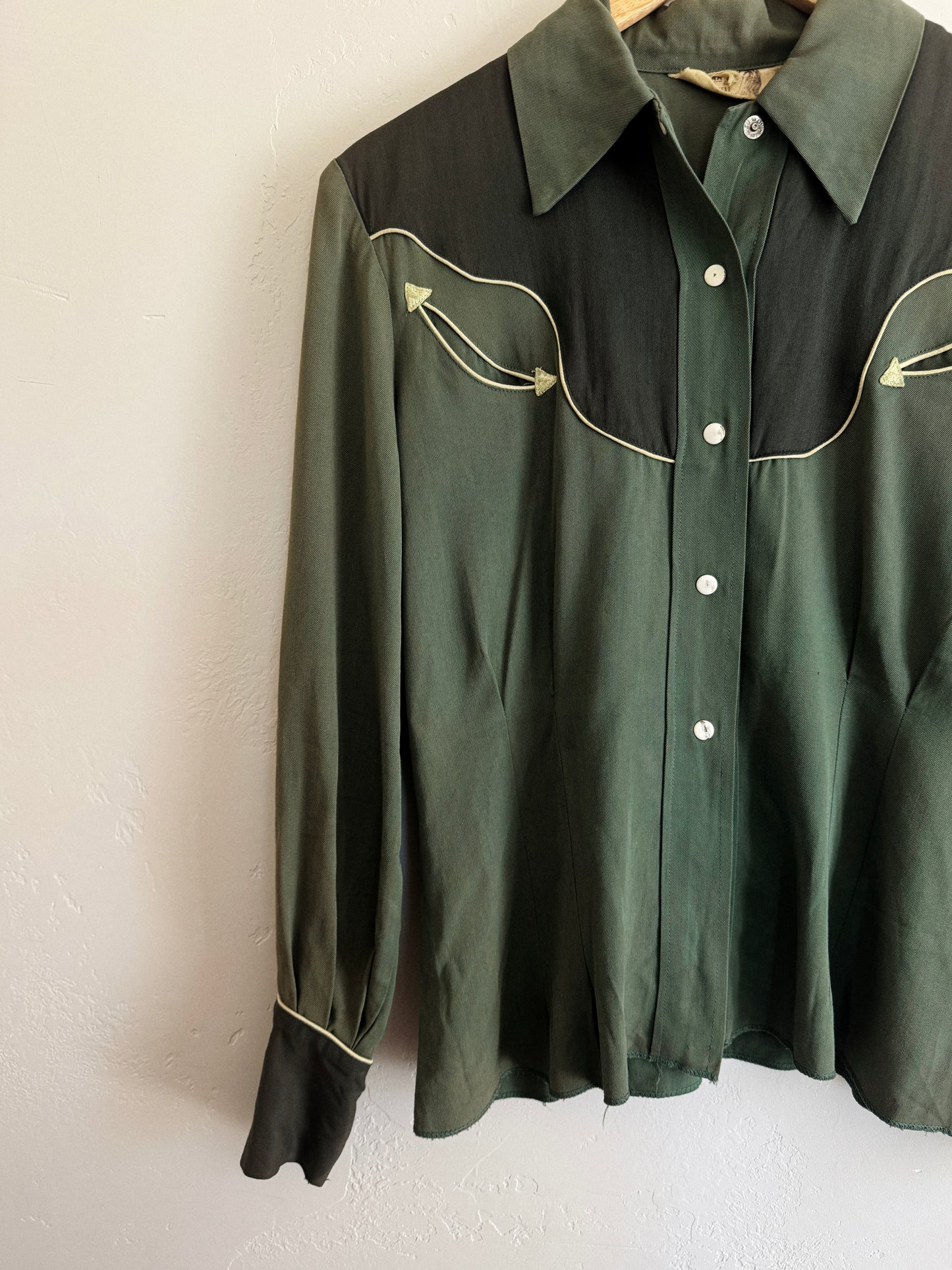 1940s Emerald Tri-Tone Gabardine Western Blouse- M