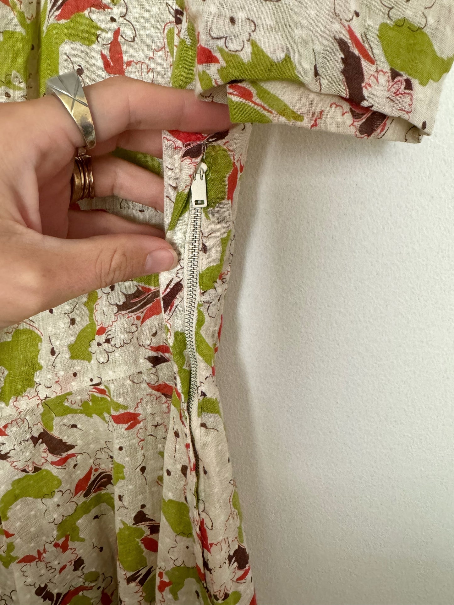 1930s Cotton Voile Lime Abstract Print Dress w/ Puffed Shoulders- S