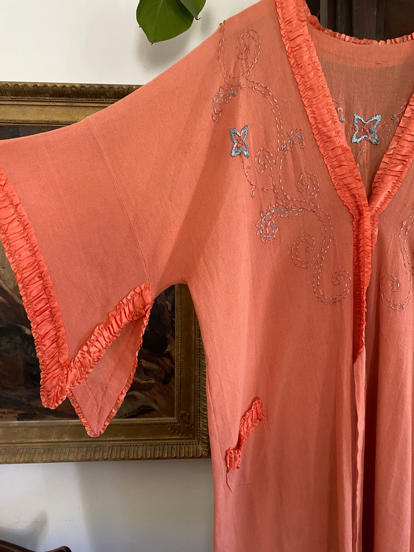 1920s Dusty Pink Embroidered Crepe Robe Dress- M/L
