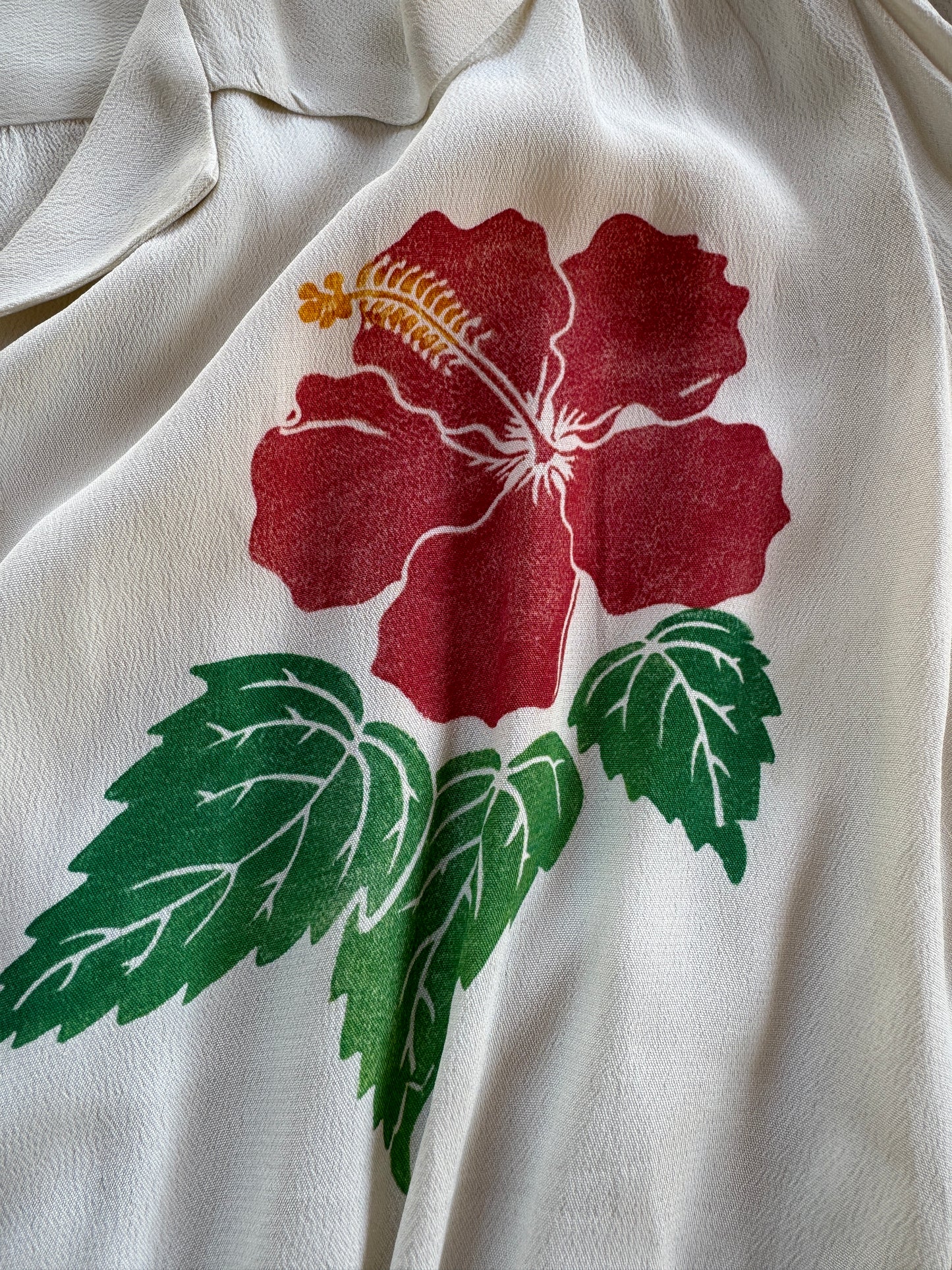 1940s Hawaiian Cropped Ivory Hibiscus Blouse- S