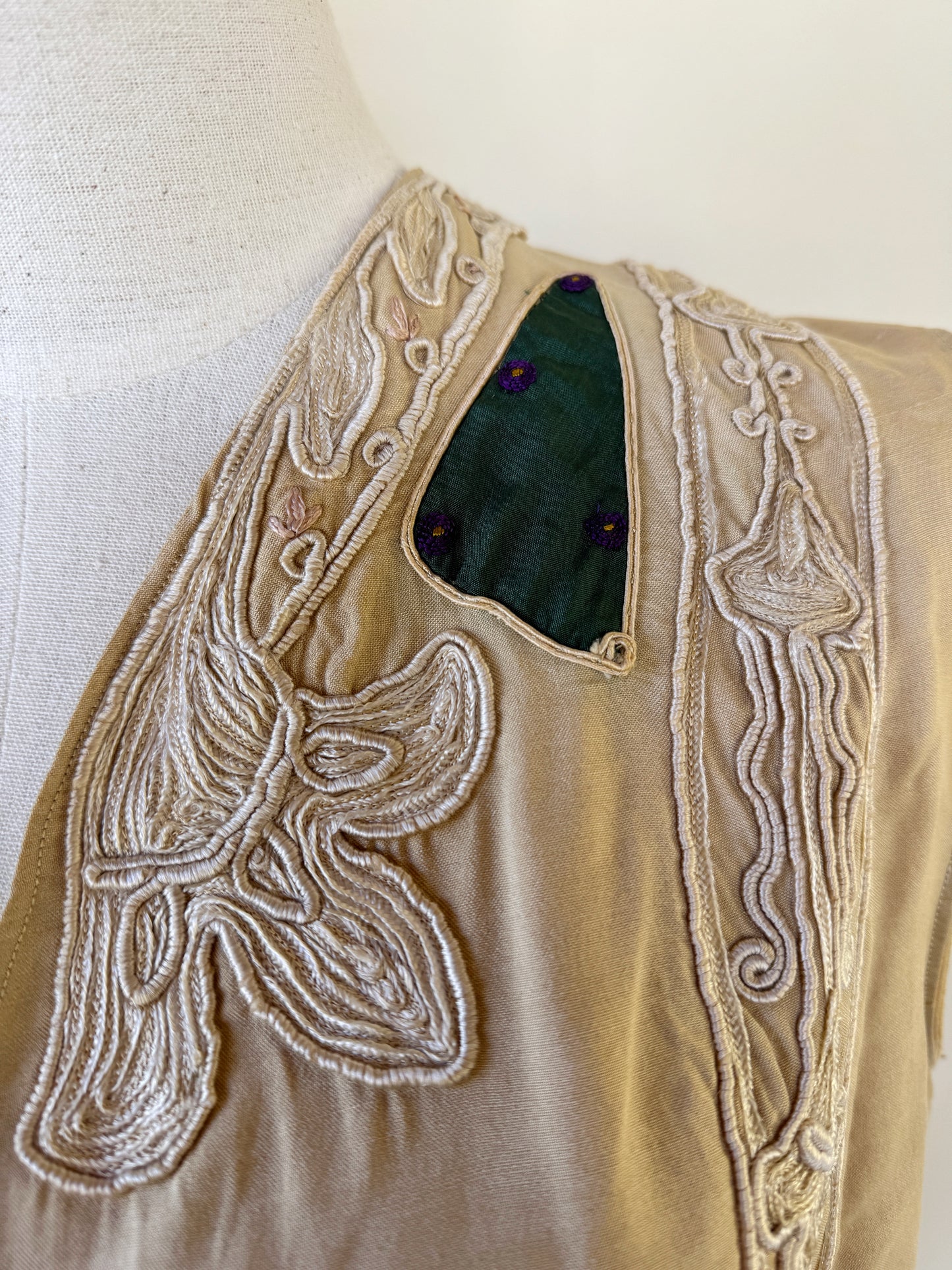 Antique Ecru Art Nouveau Silk Patchwork Vest