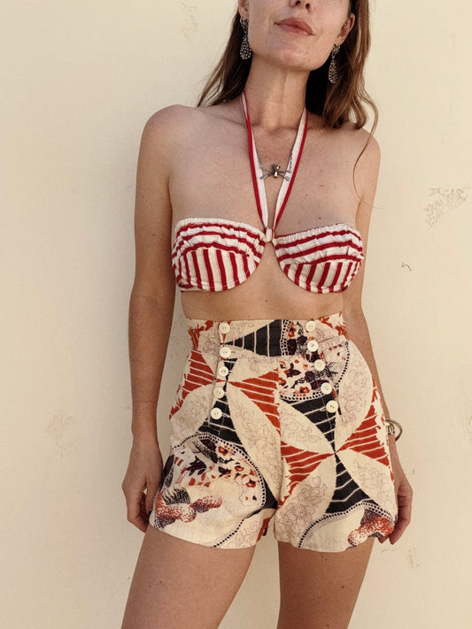 1930s/40s Rare Hawaiian Graphic Fall Front Shorts- 26/27” Waist