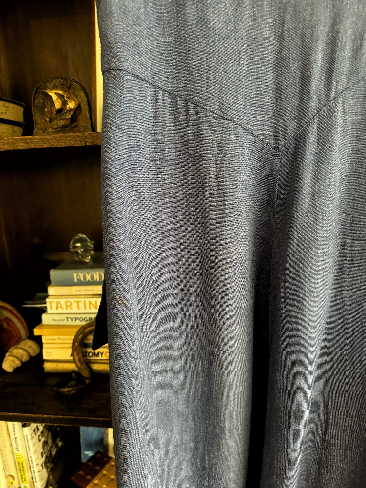 1930s Blue Day Dress w/ Puffed Shoulders + Felt Floral + Stud Pockets- S/M