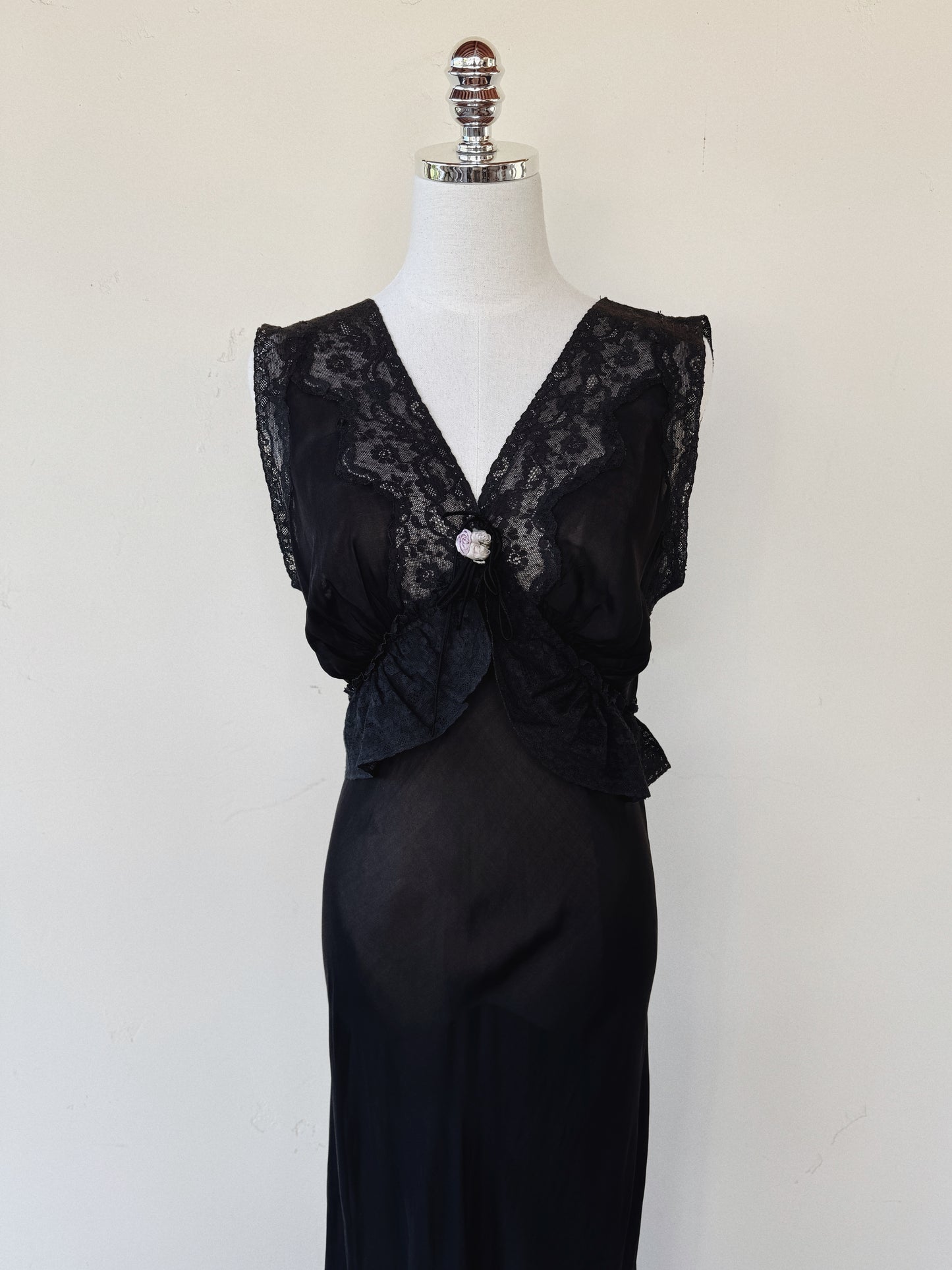 1940s Black Lace Slip w/ Lavender Rosettes- S/M