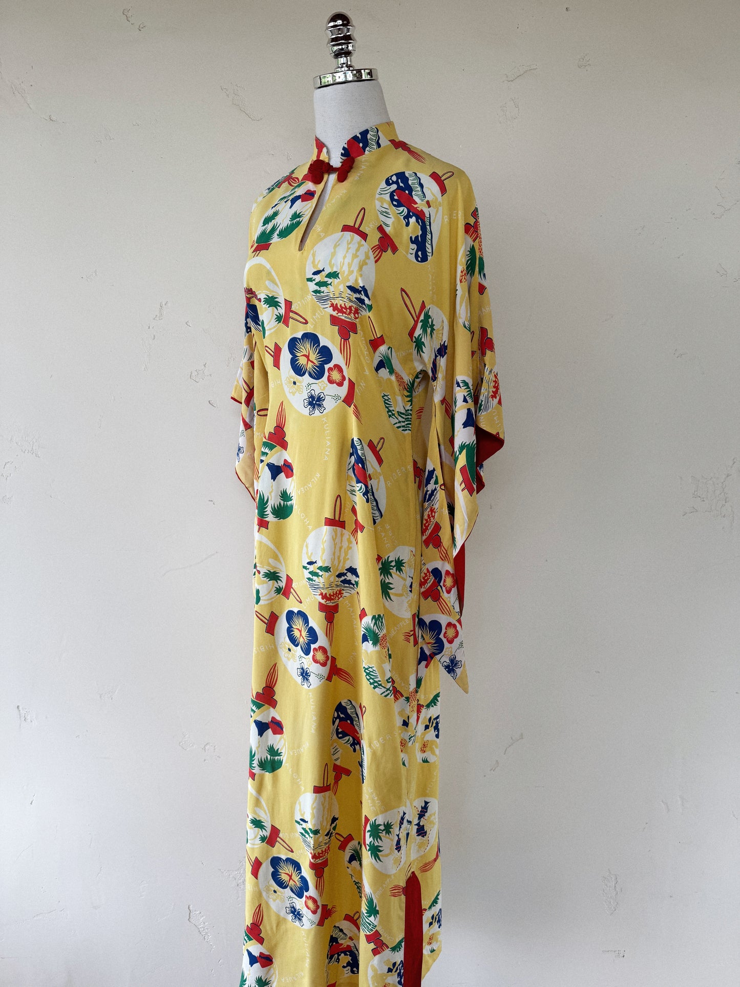 1940s Yellow Cold Rayon Hawaiian Pake Muu Dress- M/L