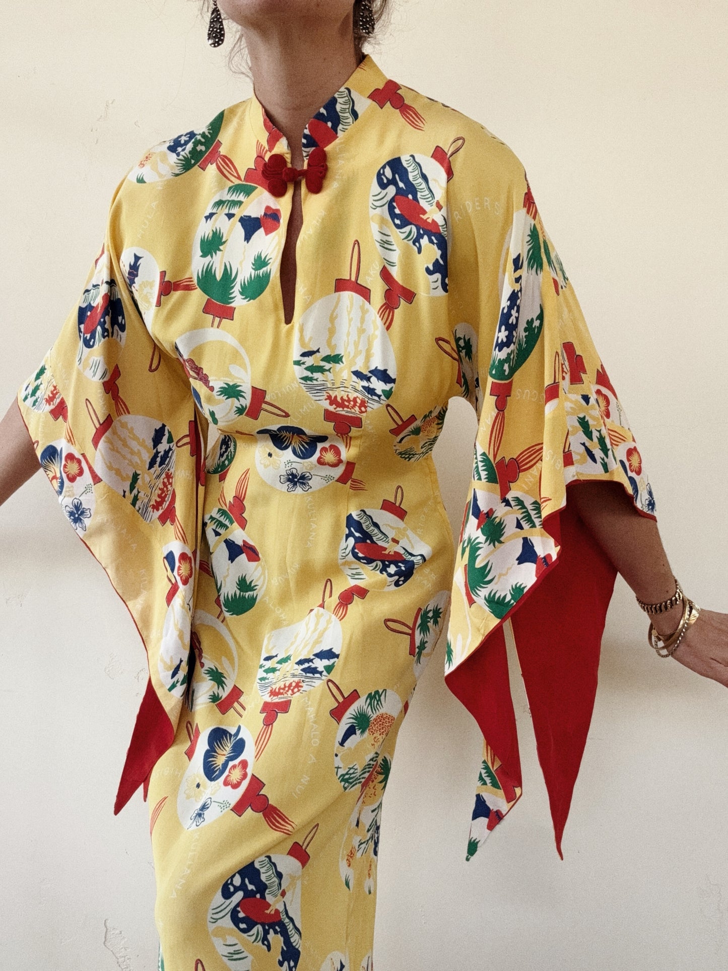 1940s Yellow Cold Rayon Hawaiian Pake Muu Dress- M/L