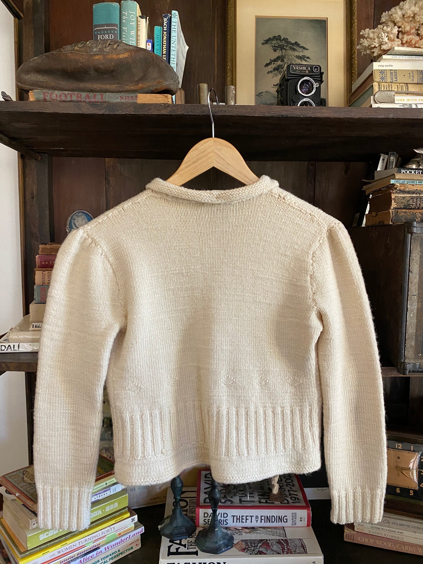 1930s/40s Creme Cropped Knit Cardigan- M