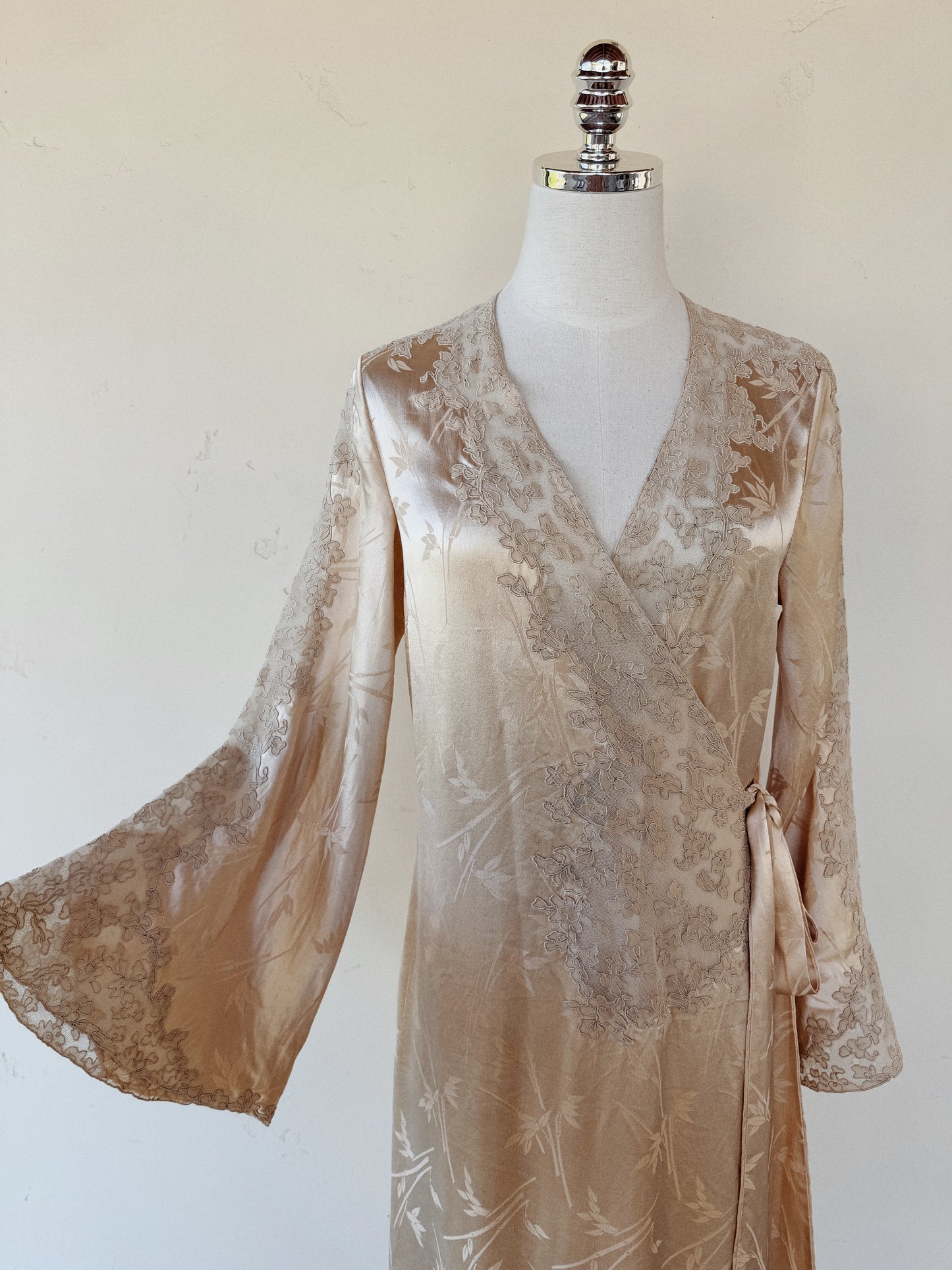 1930s Ivory Silk Charmeuse Bamboo Jacquard Angel Sleeve Robe- S/M-M