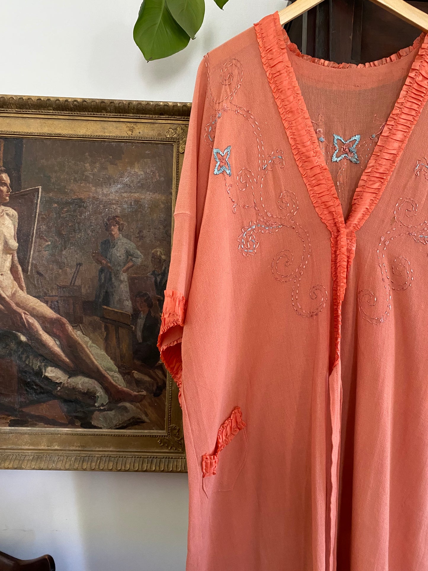 1920s Dusty Pink Embroidered Crepe Robe Dress- M/L