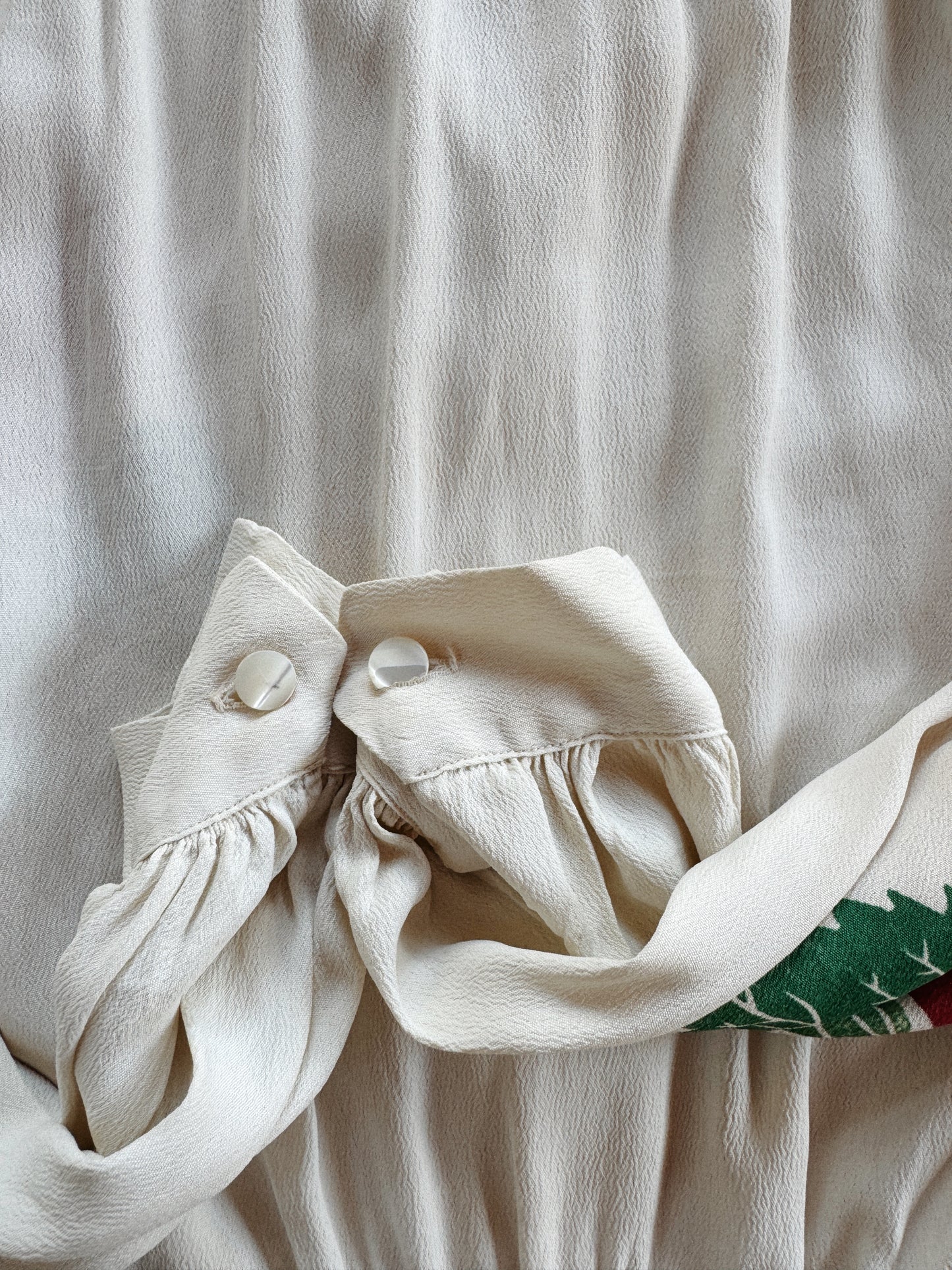 1940s Hawaiian Cropped Ivory Hibiscus Blouse- S