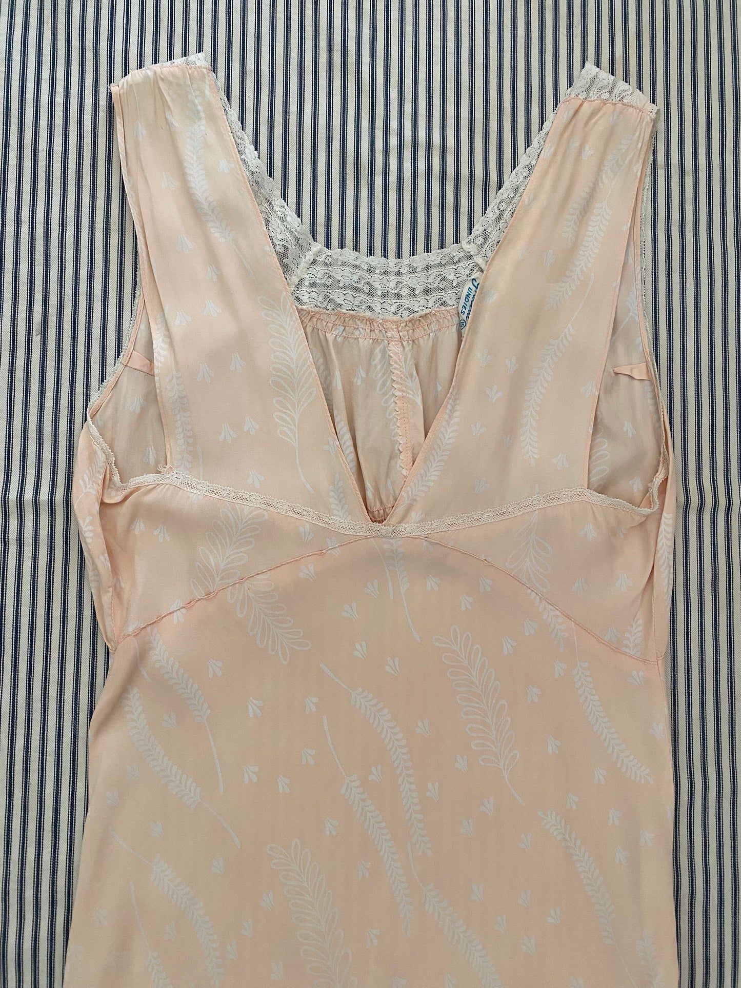 1940s Cold Rayon + Silk Pale Pink Slip Dress w/ White Leaf Print- S/M