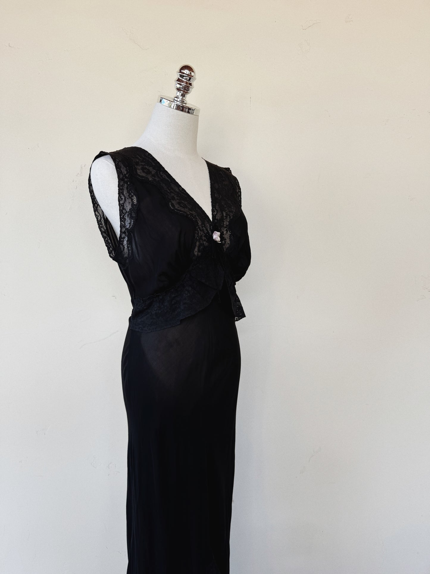 1940s Black Lace Slip w/ Lavender Rosettes- S/M