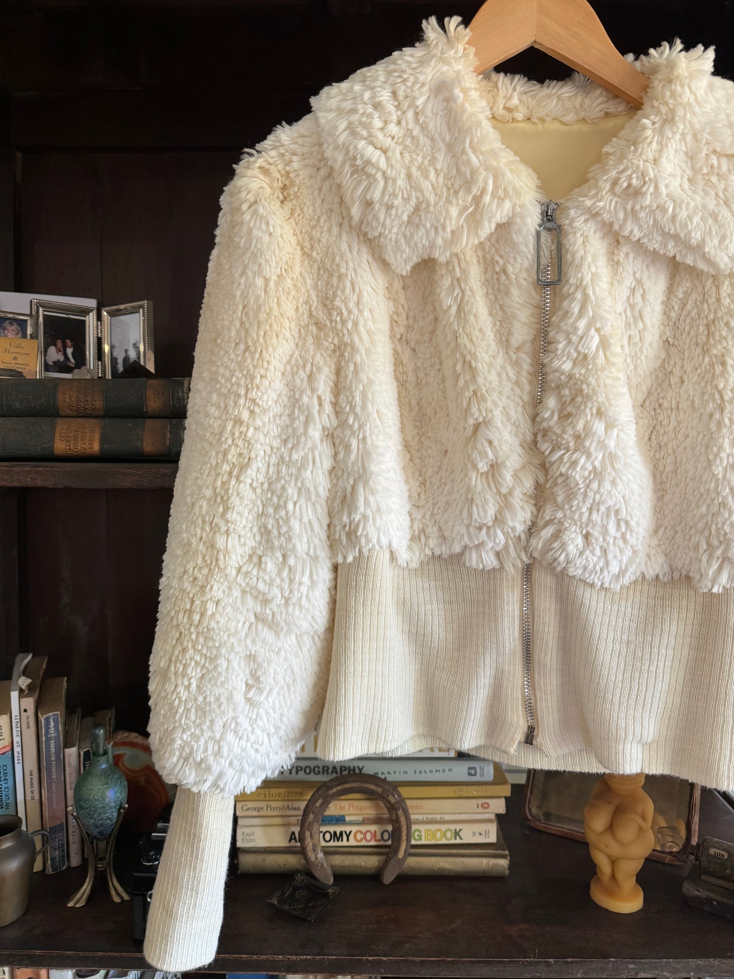 1970s White Cropped Faux Fur Jacket w/ Mutton Sleeves- M/L
