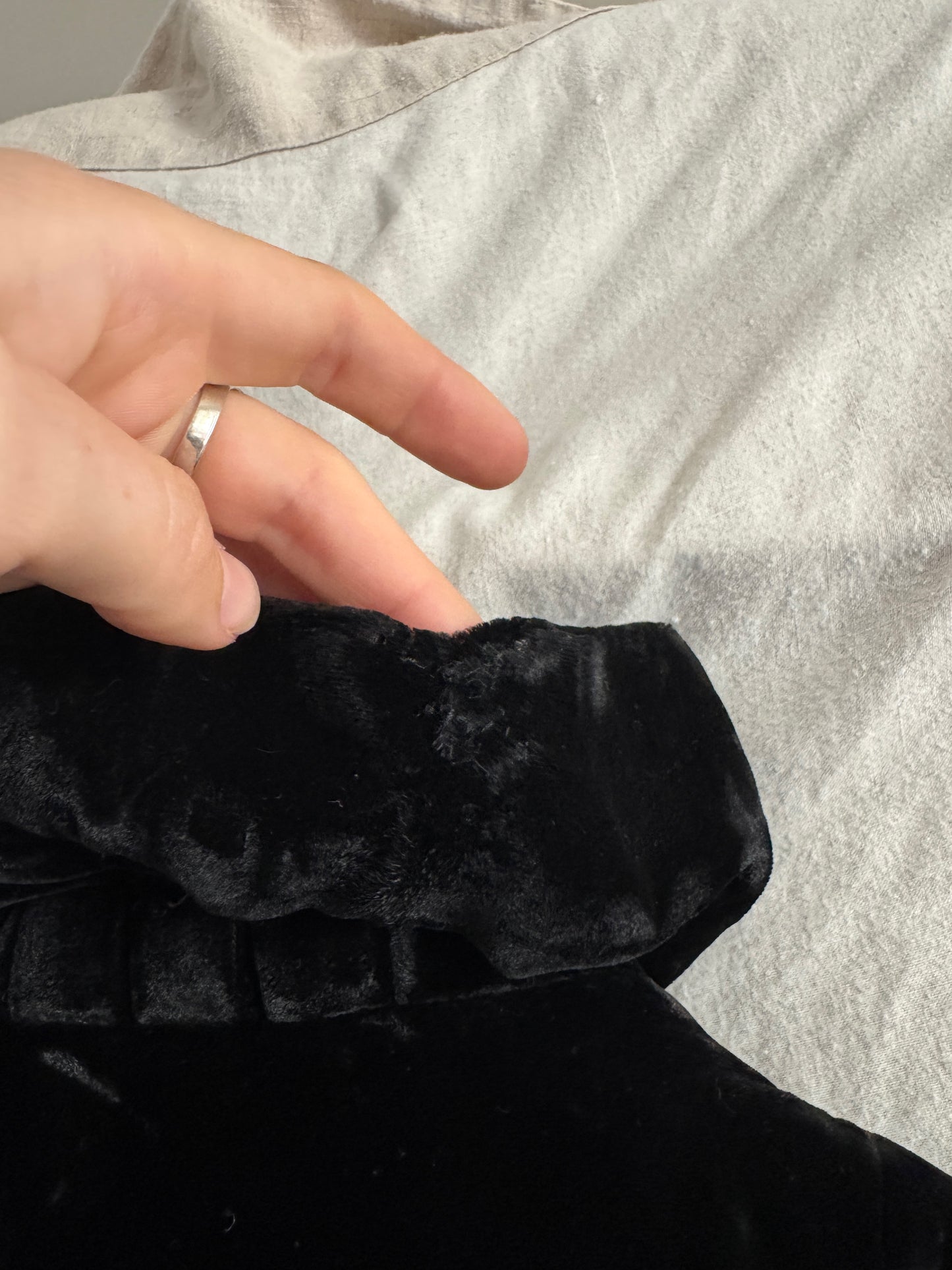 1940s Black Velveteen Opera Coat w/ Elizabethan Collar- S/M