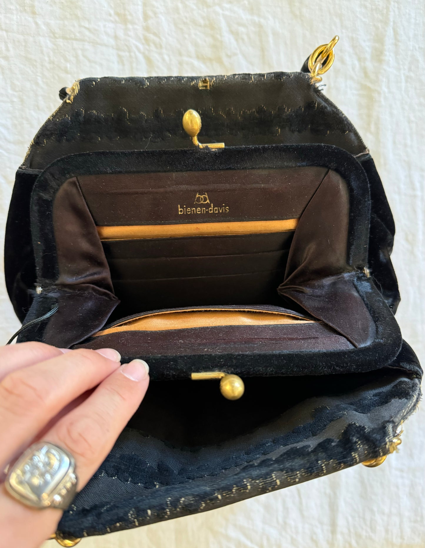 1940s Black Burnout Floral Velvet Bienen Davis Chain Handbag