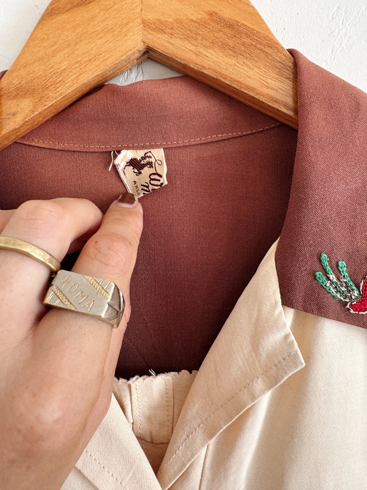 1940s Western Creme + Brown Chain Stitched Blouse- S-S/M