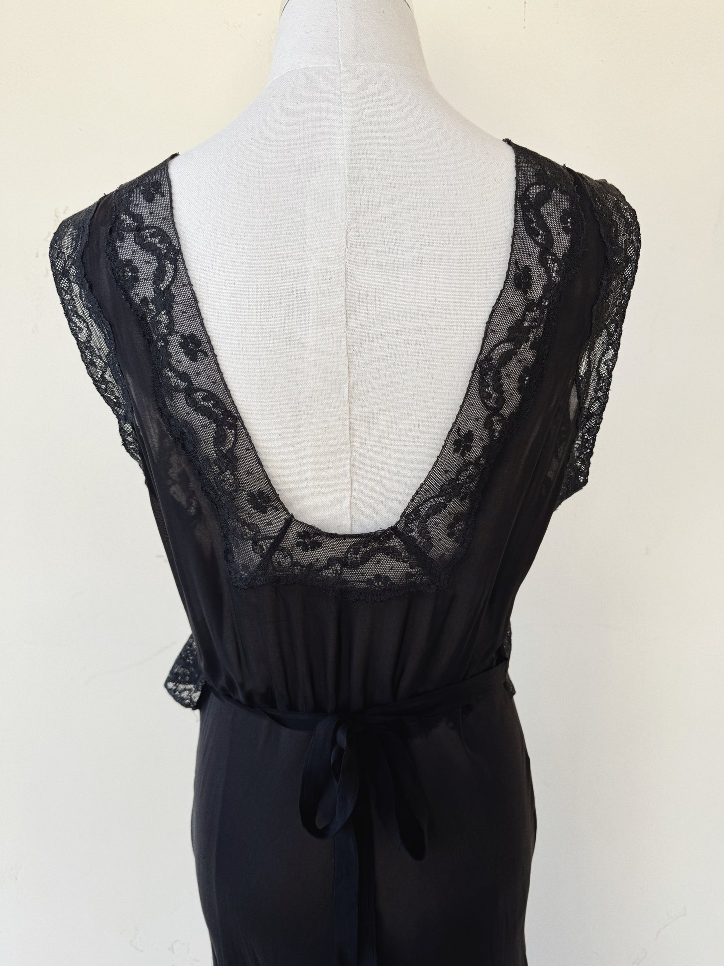 1940s Black Lace Slip w/ Lavender Rosettes- S/M
