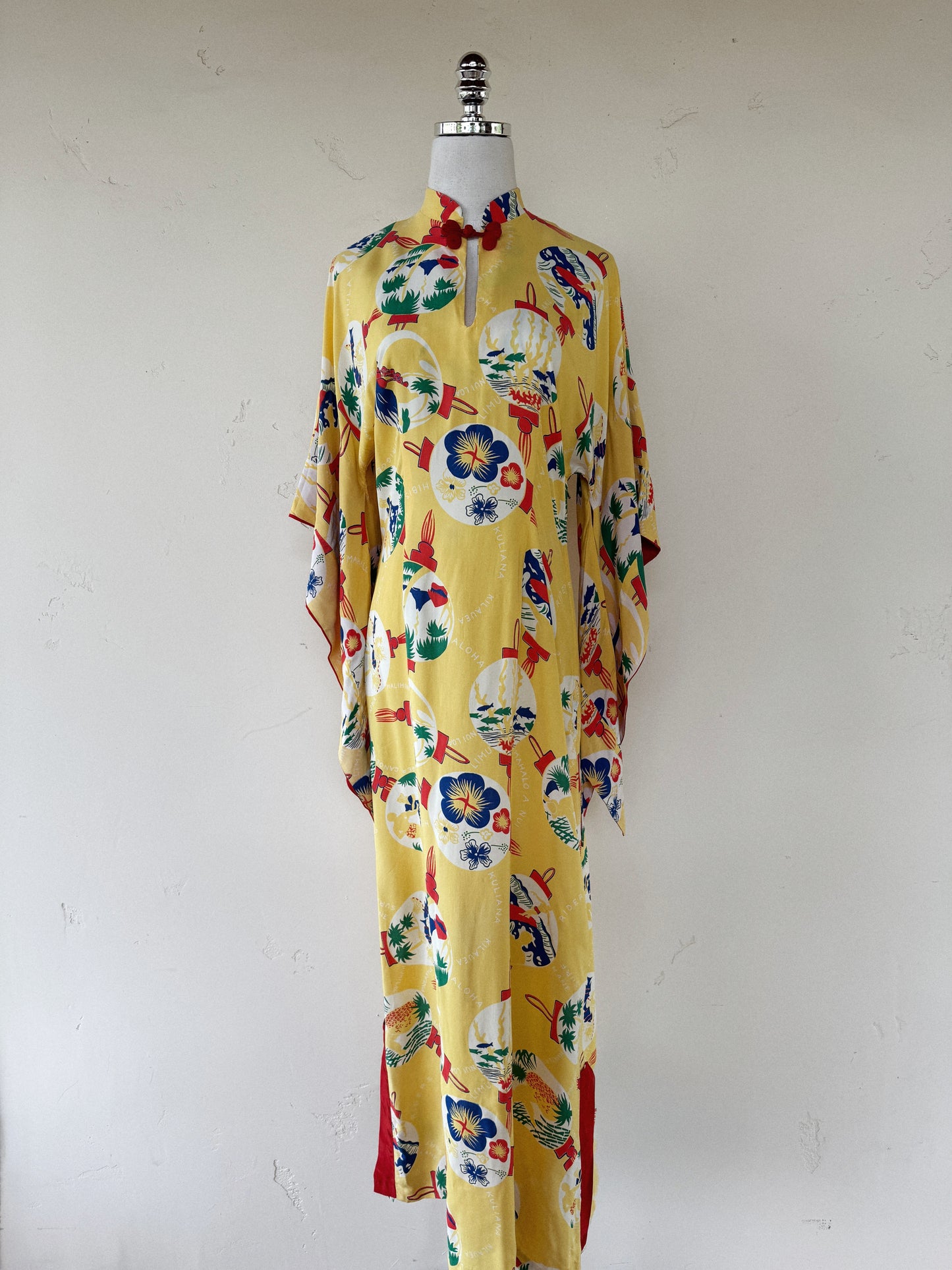 1940s Yellow Cold Rayon Hawaiian Pake Muu Dress- M/L
