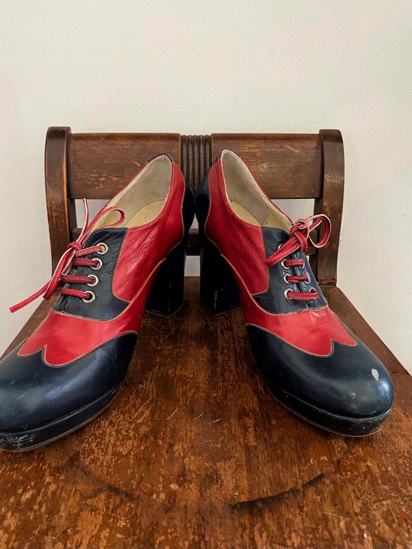 1960s Red + Navy Platform Lace Up Mary Janes- 6