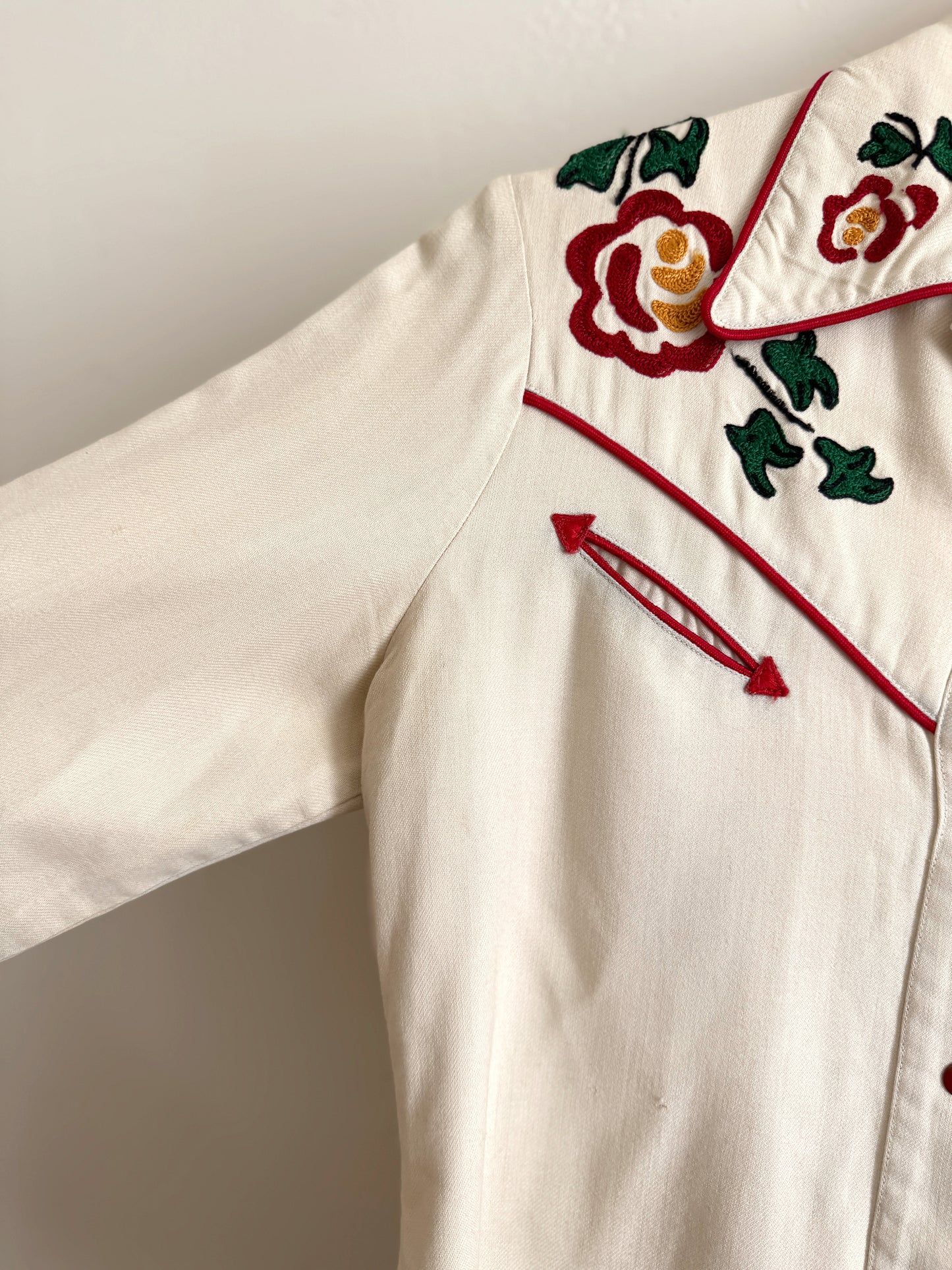 1940s Ivory Western Floral Chain Stitched Blouse- S/M