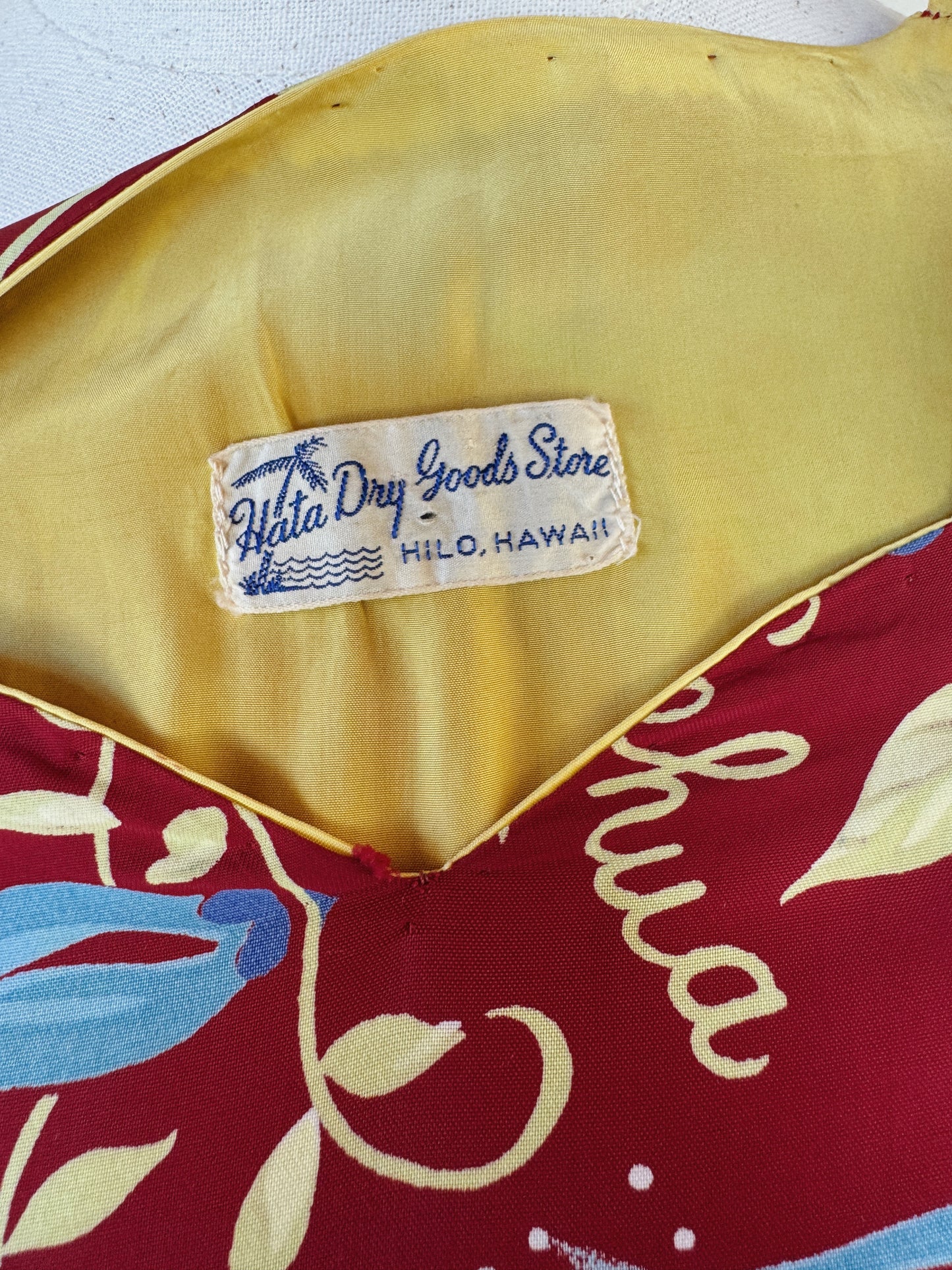 1940s Burgundy + Chartreuse Rayon Hawaiian Dress w/ Angel Sleeves- M