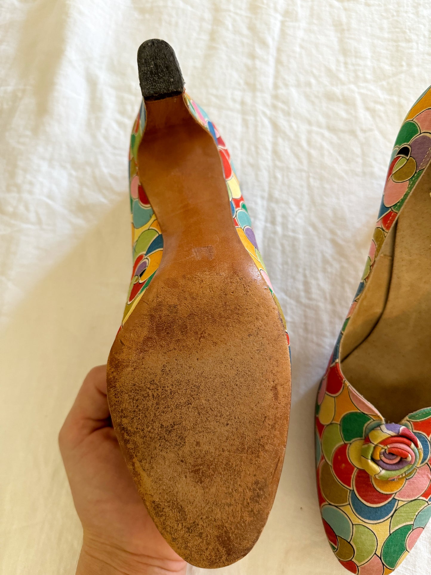 1950s/60s Saks Fifth Avenue Rainbow Pop Art Silk Heels- 7.5