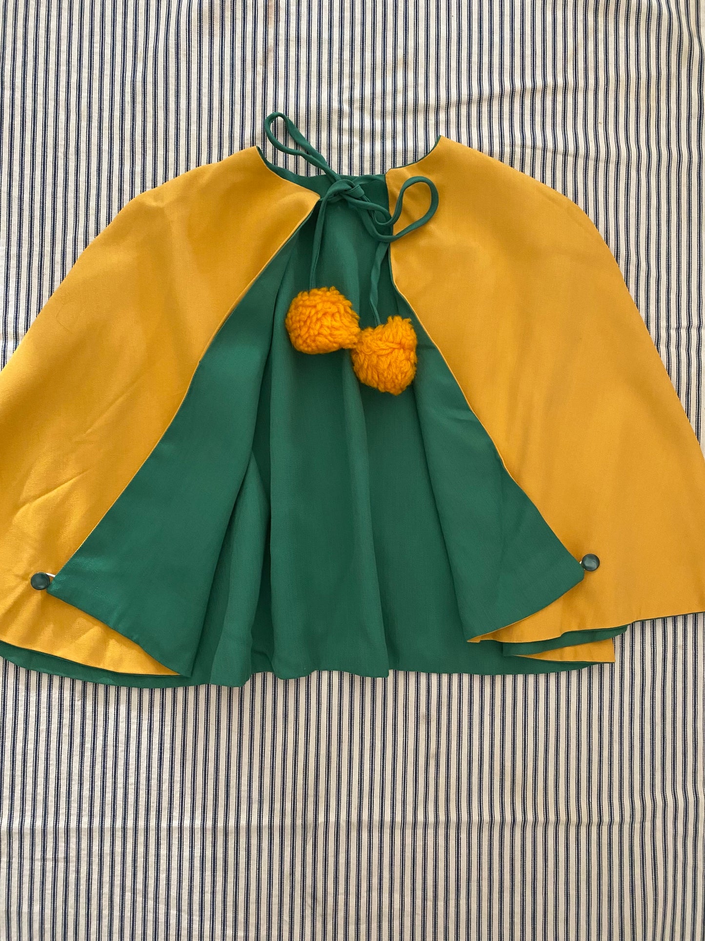 1940s Reversible Gabardine Two Tone Caplet- S/M