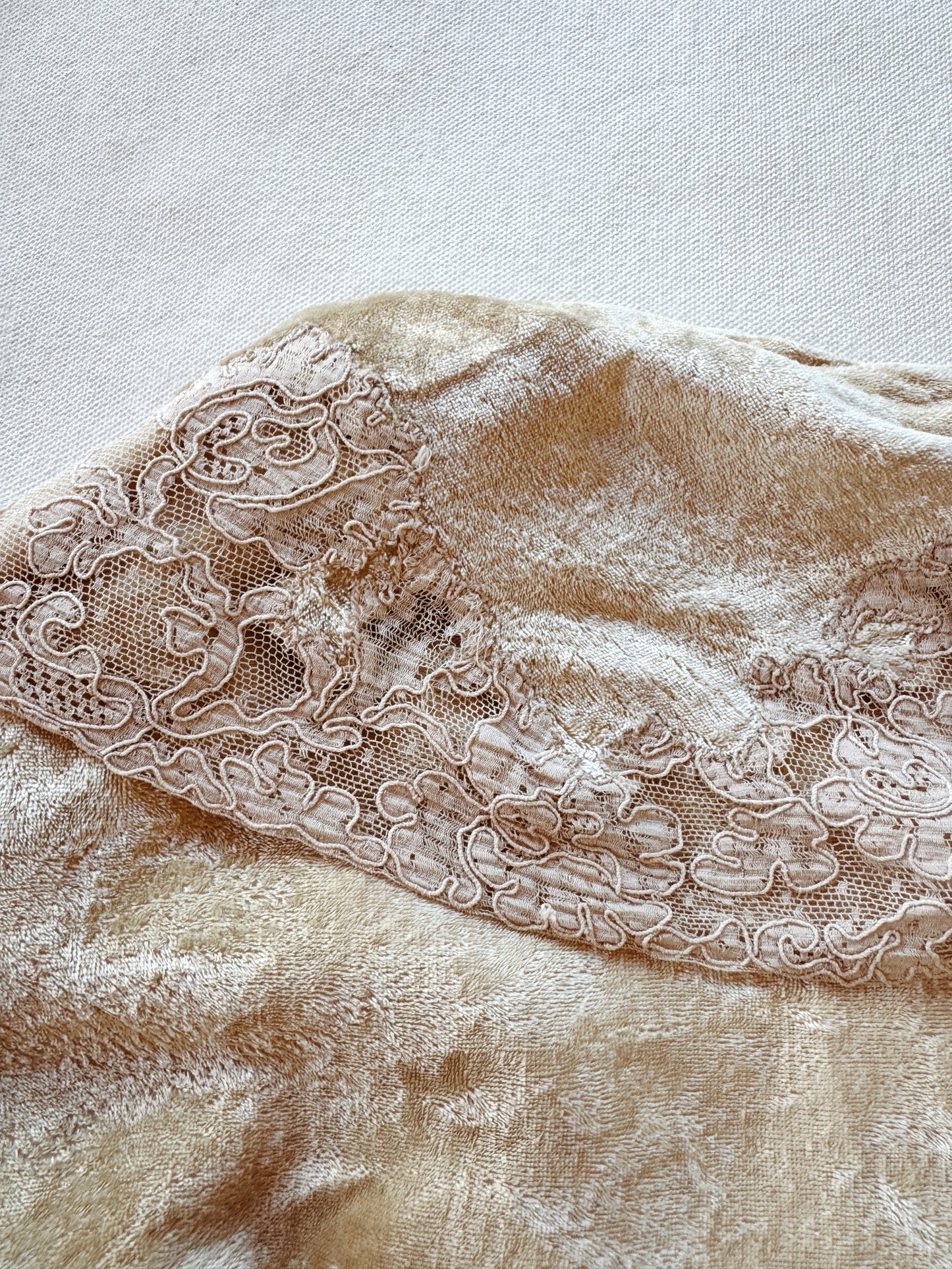 1930s Ivory Crushed Velvet + Lace Cropped Jacket- M