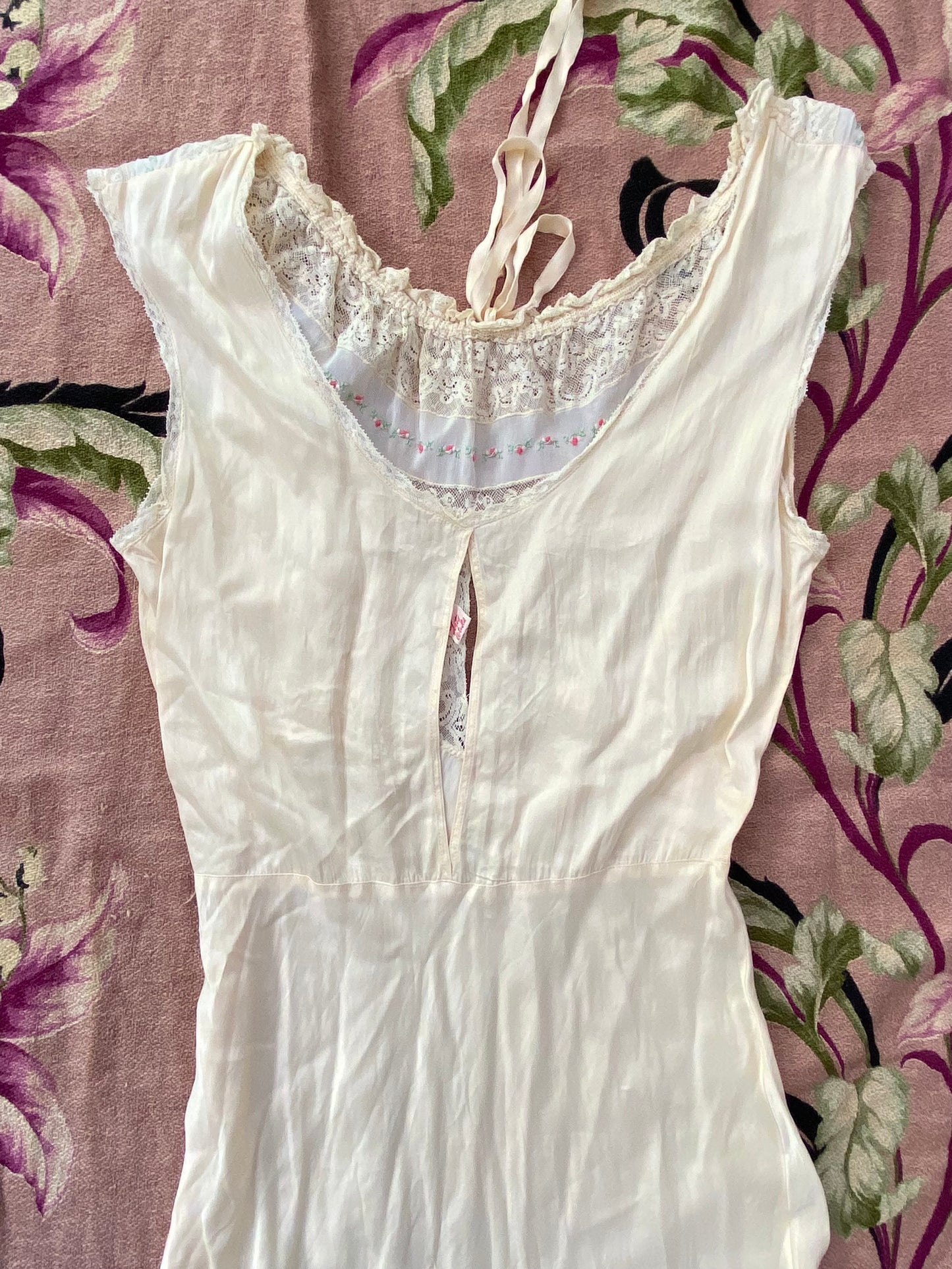 1940s Silk Rayon Satin Bias Cut Slip w/ Lace + Floral Details- S/M
