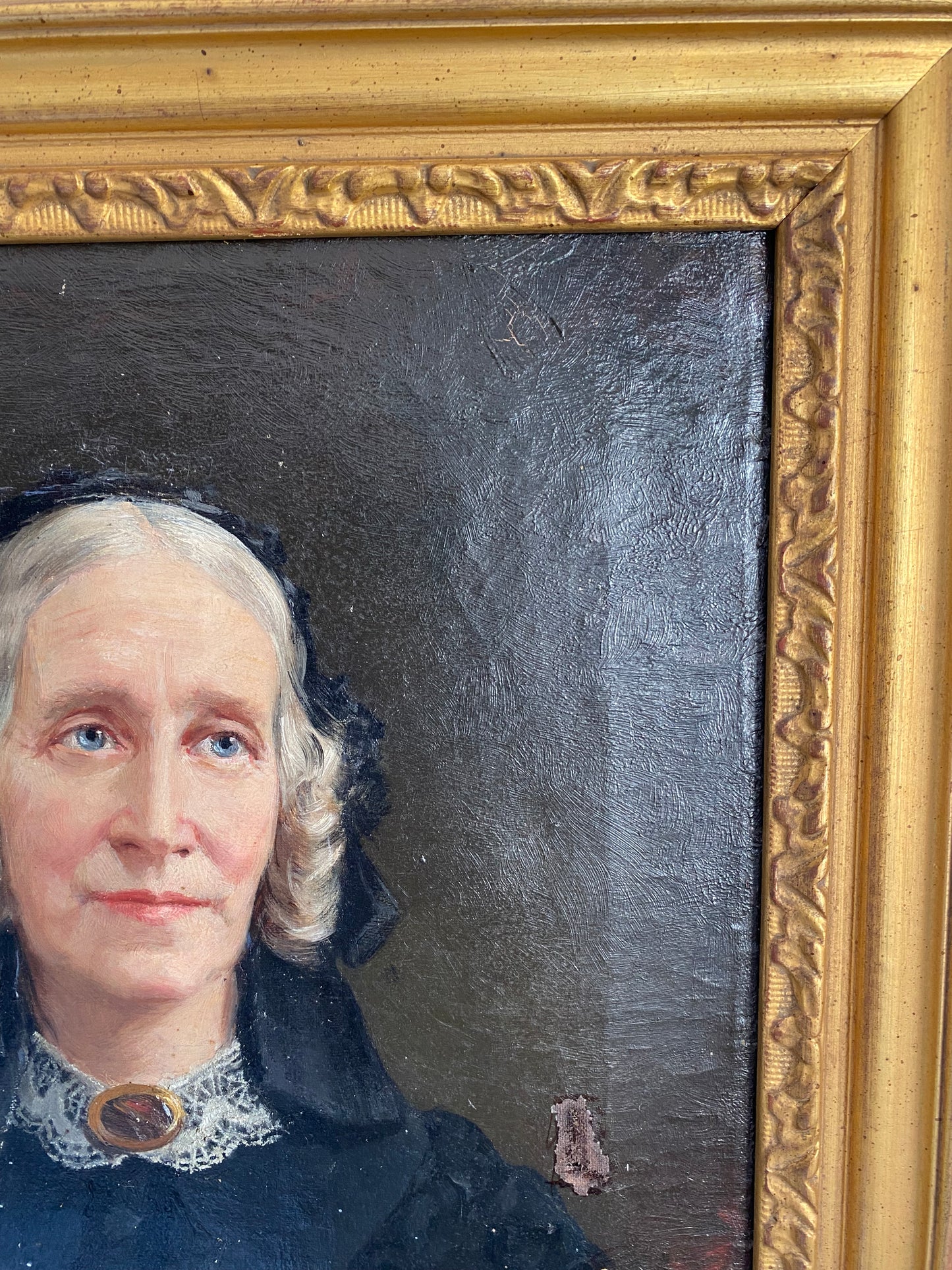 Antique 1800s European Portrait Of A Woman Oil Painting Framed- 17x19”