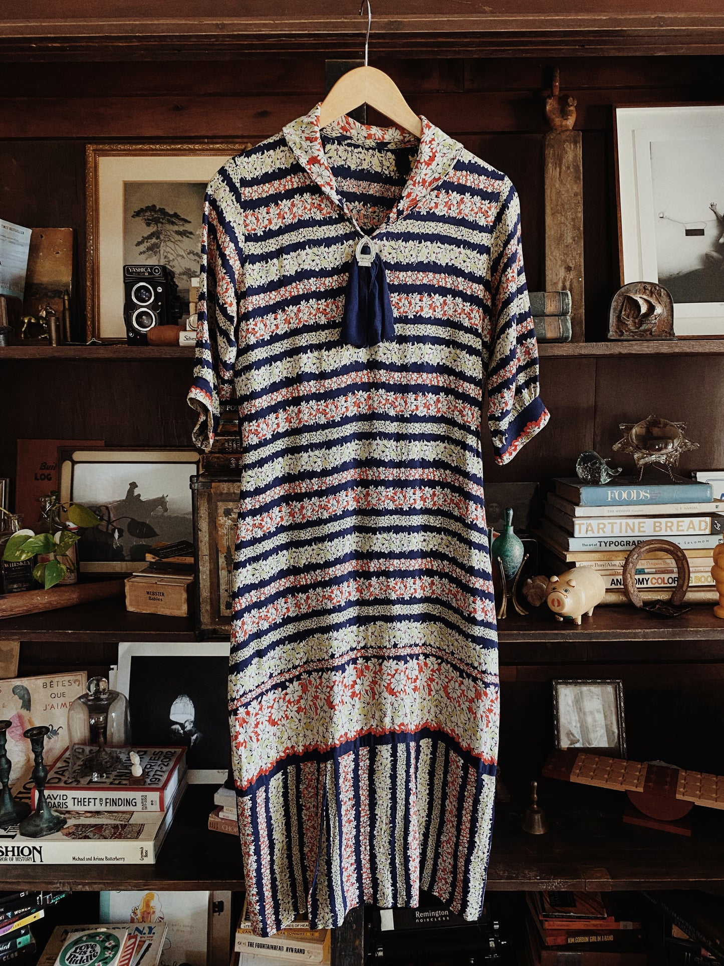 1930s Slinky Navy Floral Rayon Crepe Day Dress- S/M