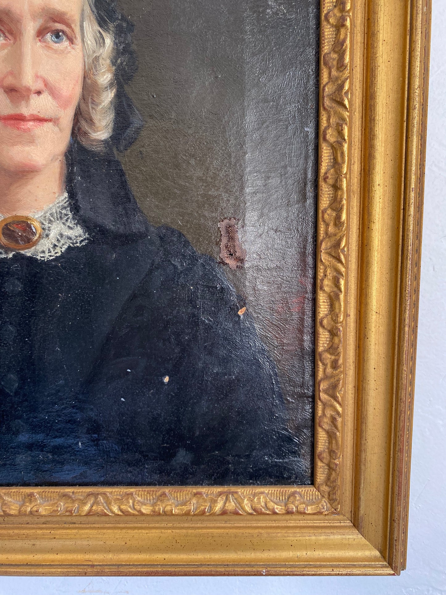 Antique 1800s European Portrait Of A Woman Oil Painting Framed- 17x19”
