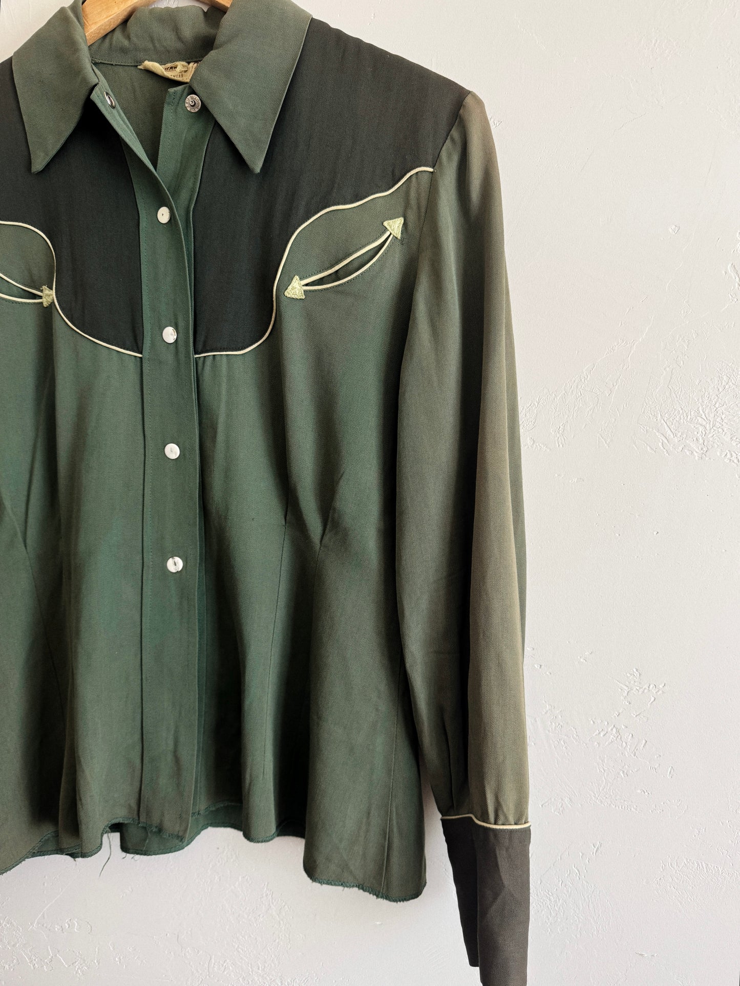 1940s Emerald Tri-Tone Gabardine Western Blouse- M
