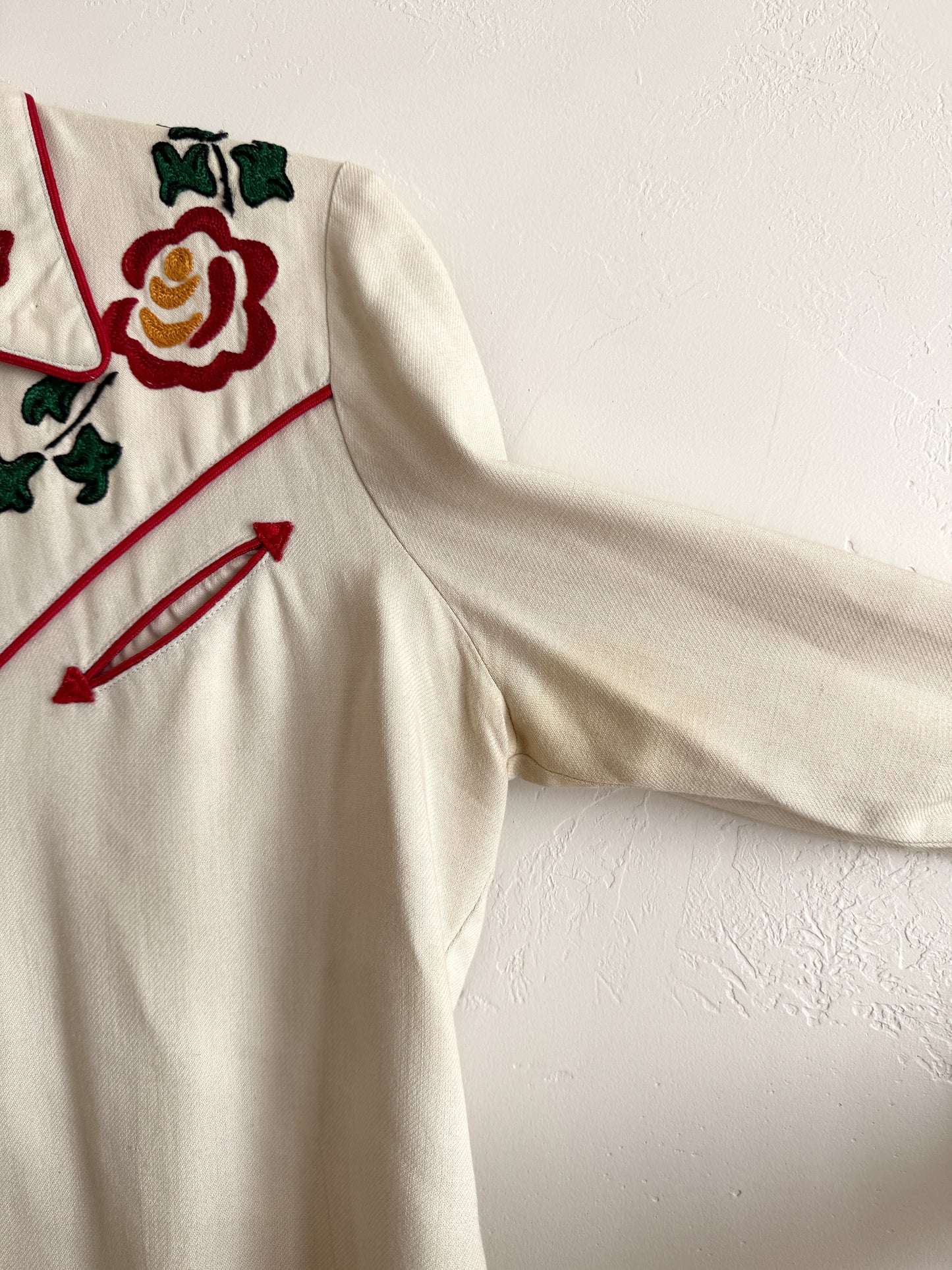1940s Ivory Western Floral Chain Stitched Blouse- S/M