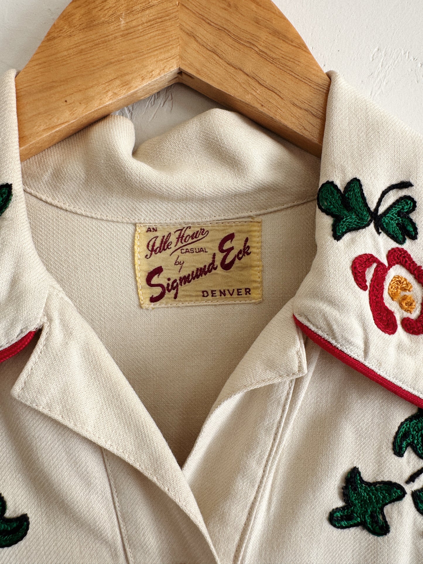 1940s Ivory Western Floral Chain Stitched Blouse- S/M