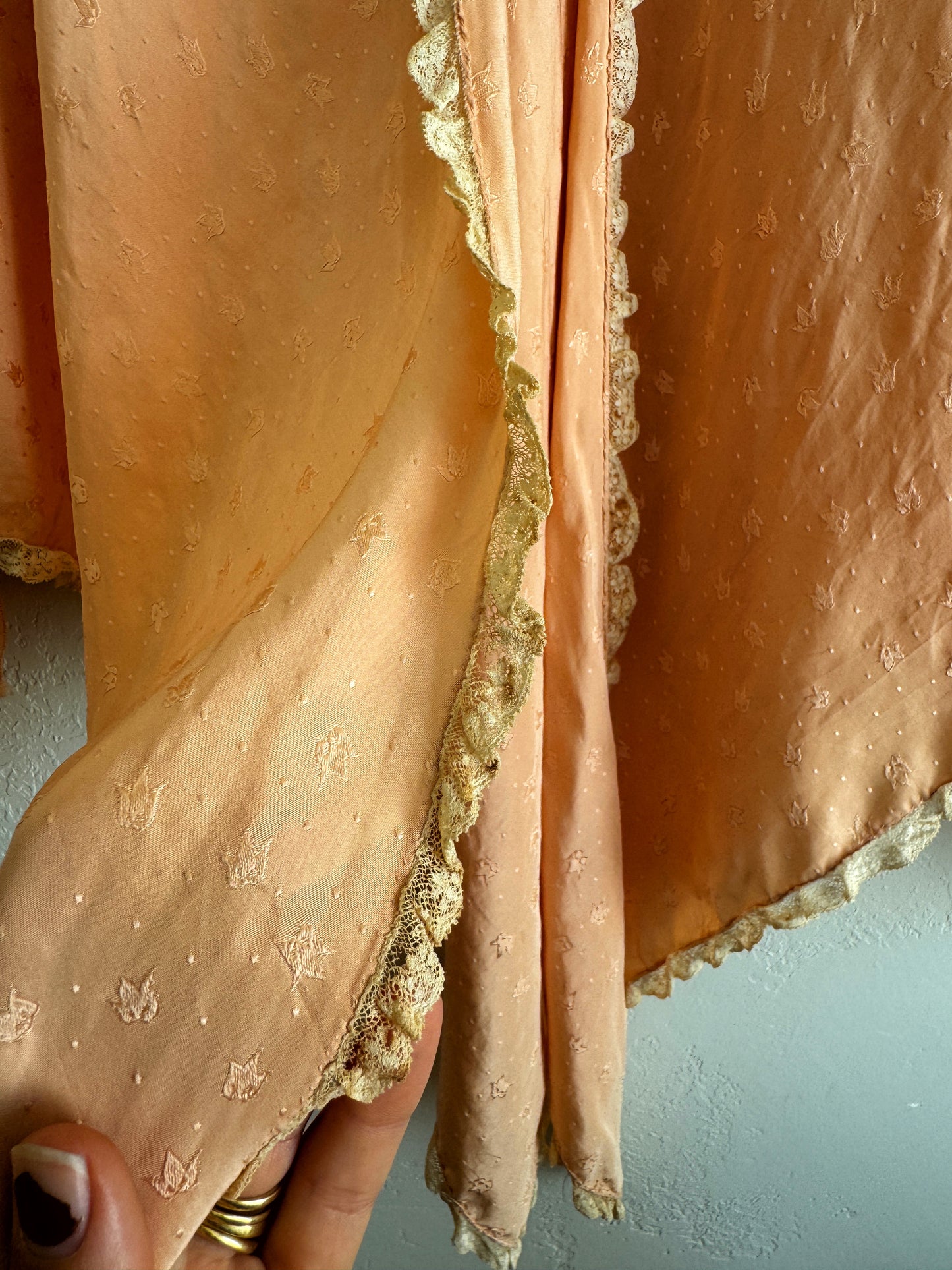 1930s Dusty Rose Silk Brocade Hanker Chief Bed Jacket- S-M