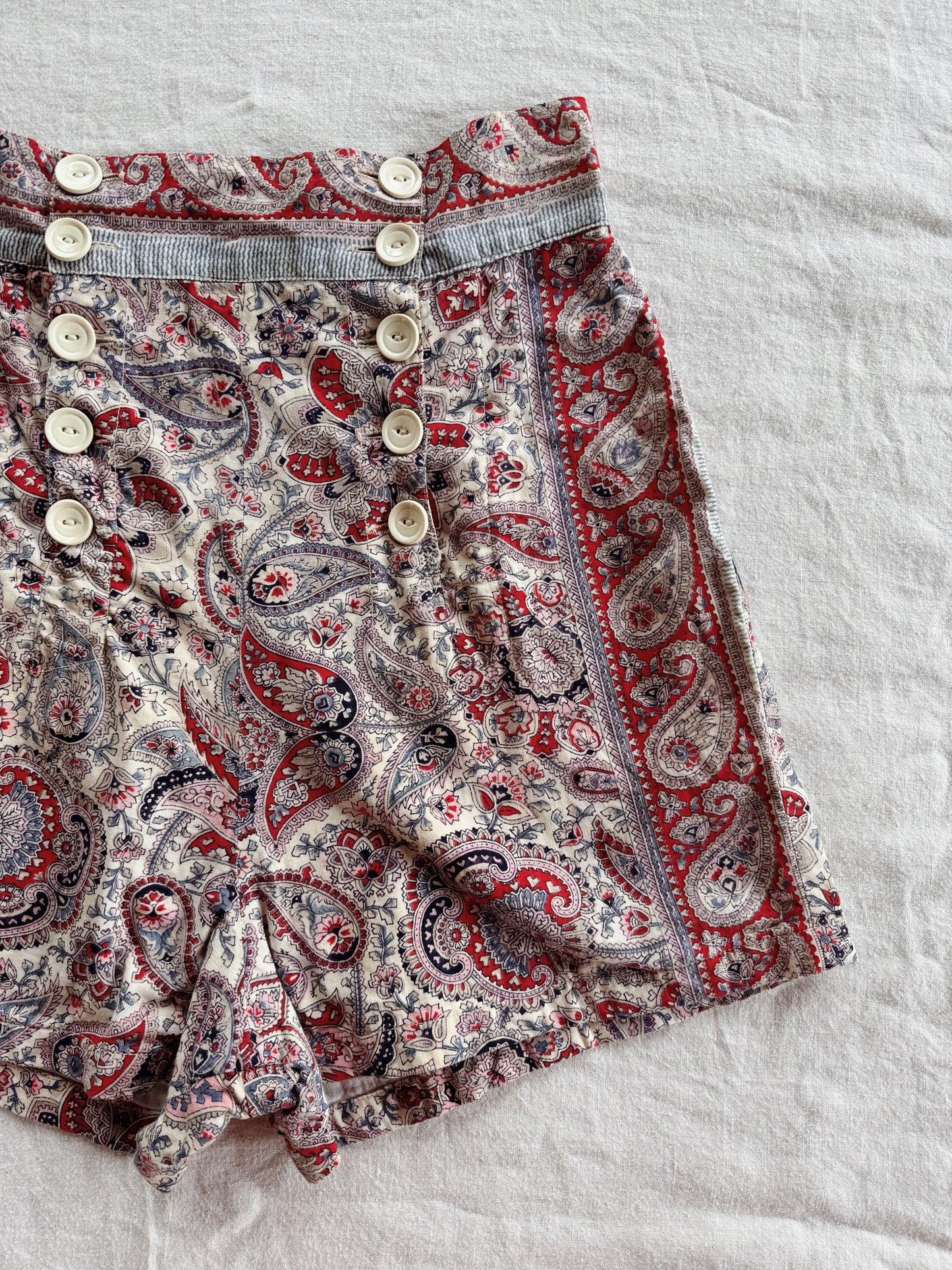 1930s/40s Paisley Hawaiian Fall Front Shorts- S-S/M