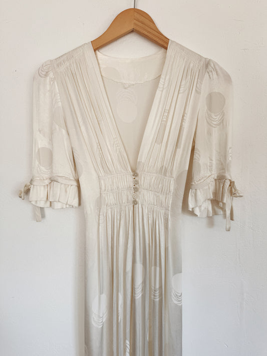 1930s/40s Pure White Abstract Rayon Jacquard Peignoir w/ Rhinestone Buttons- XS/S