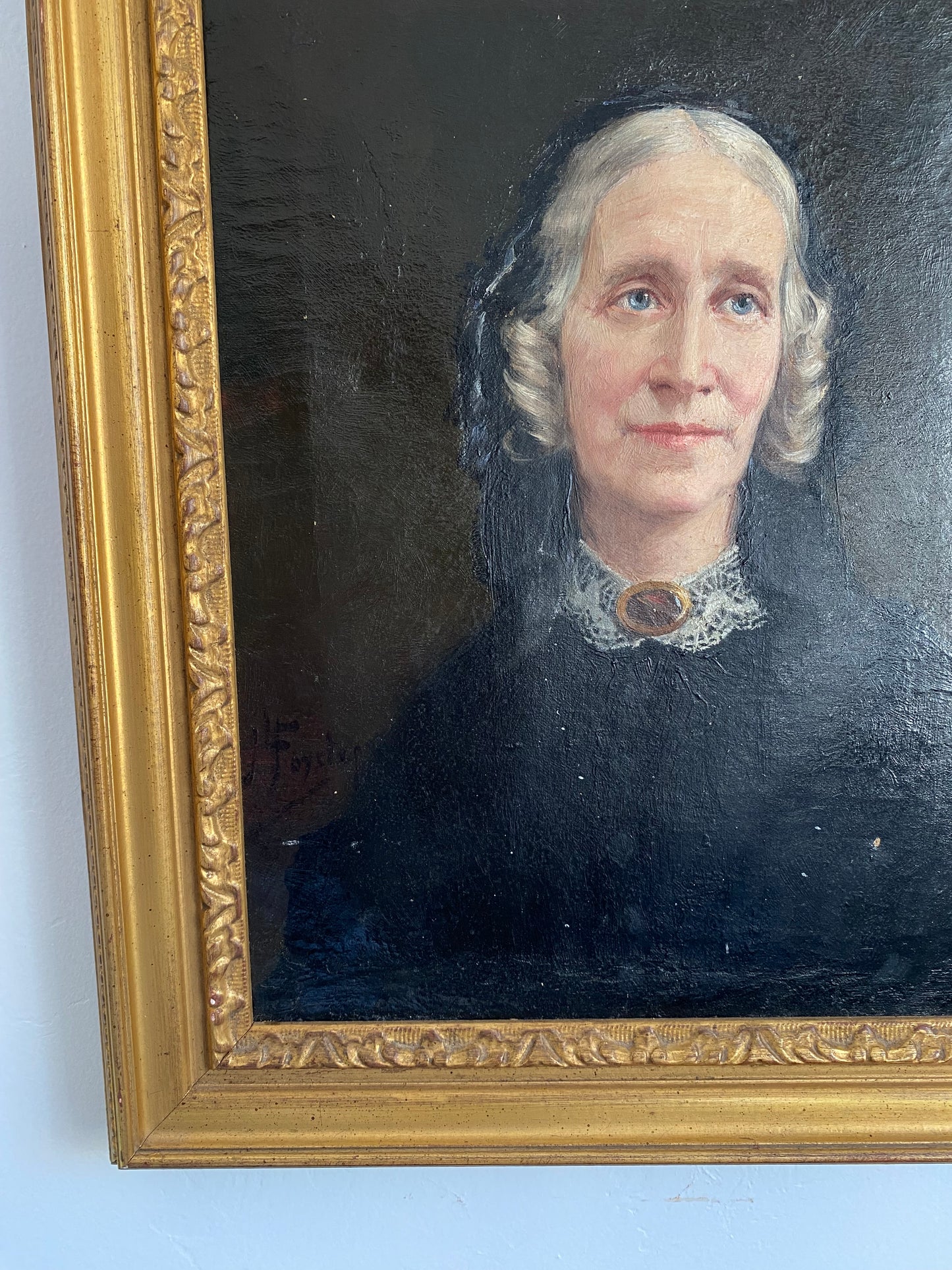 Antique 1800s European Portrait Of A Woman Oil Painting Framed- 17x19”