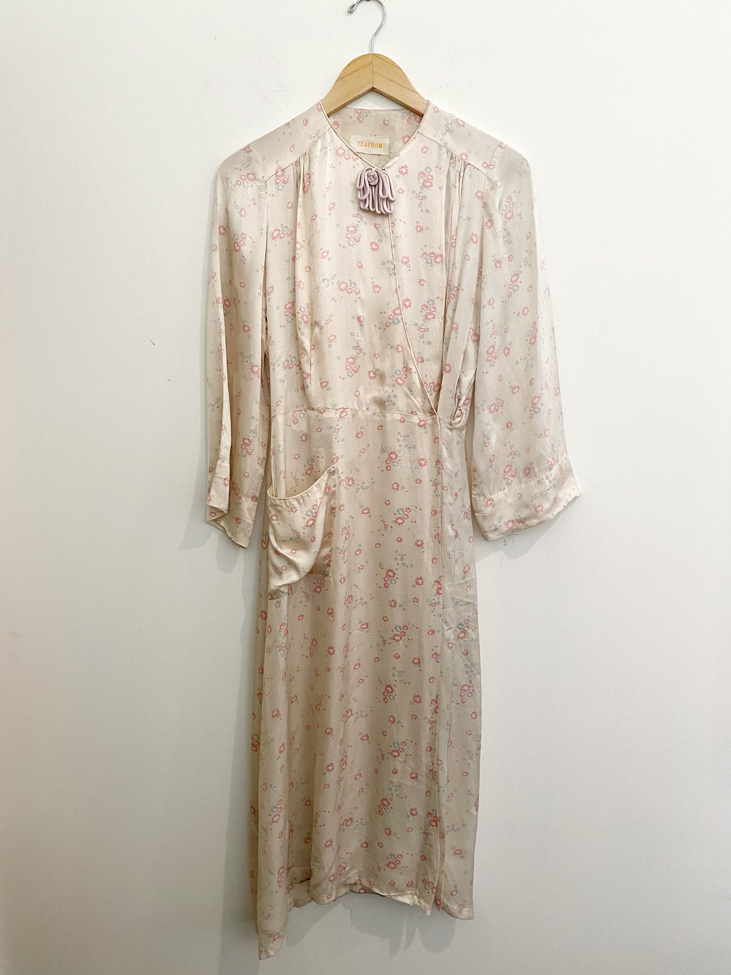 1940s Silk + Rayon Floral Dressing Gown by Textron- M