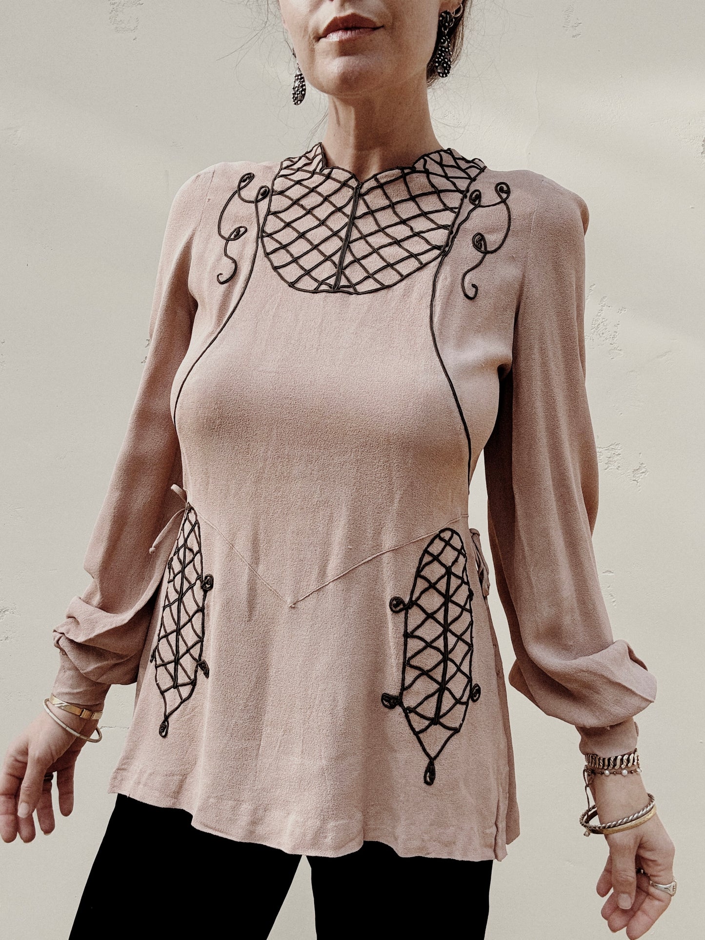 1940s Dusty Mauve Crepe Lattice Blouse w/ Lace Up Sides- S/M