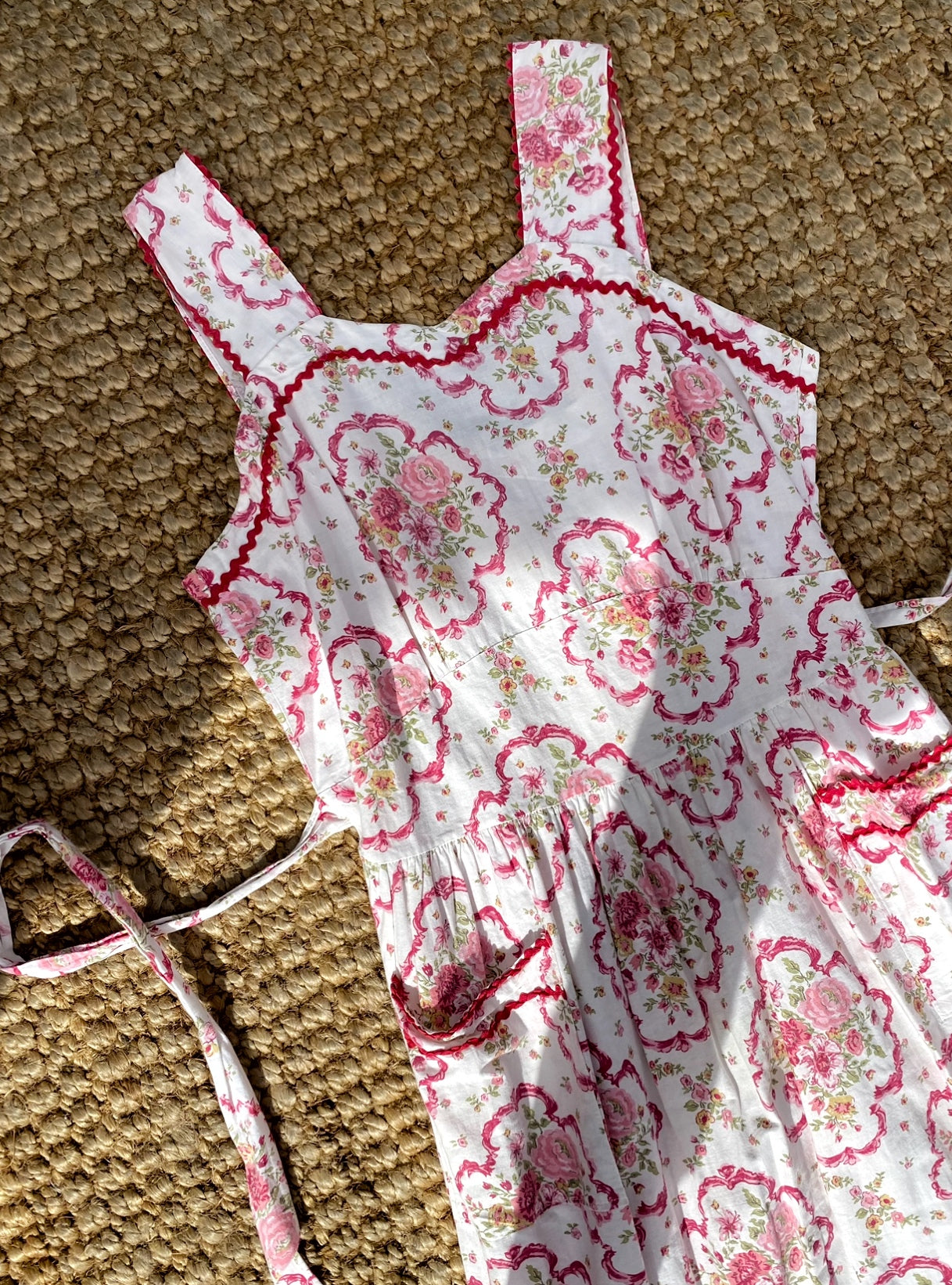 Darling 1950s Floral Cotton Dress w/ Ric Rac- M