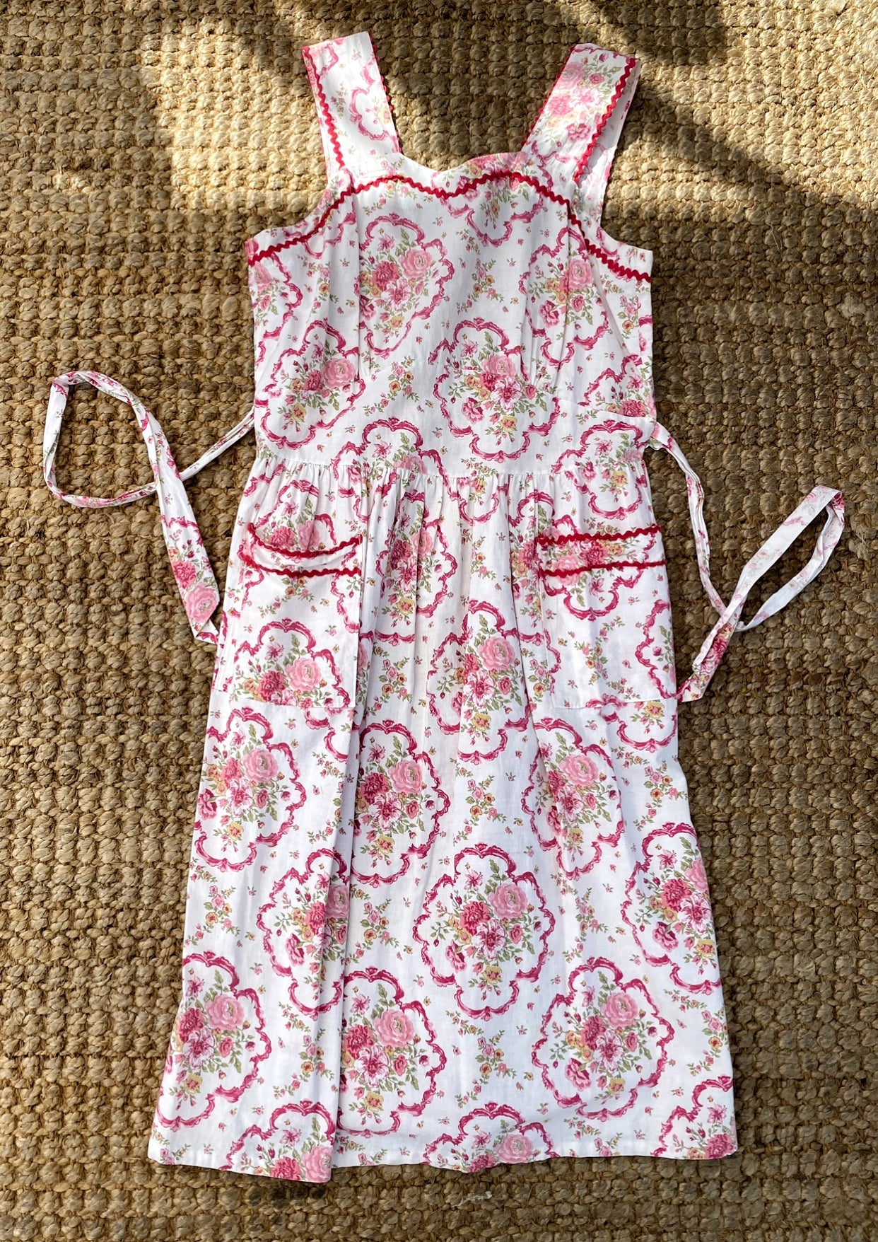 Darling 1950s Floral Cotton Dress w/ Ric Rac- M